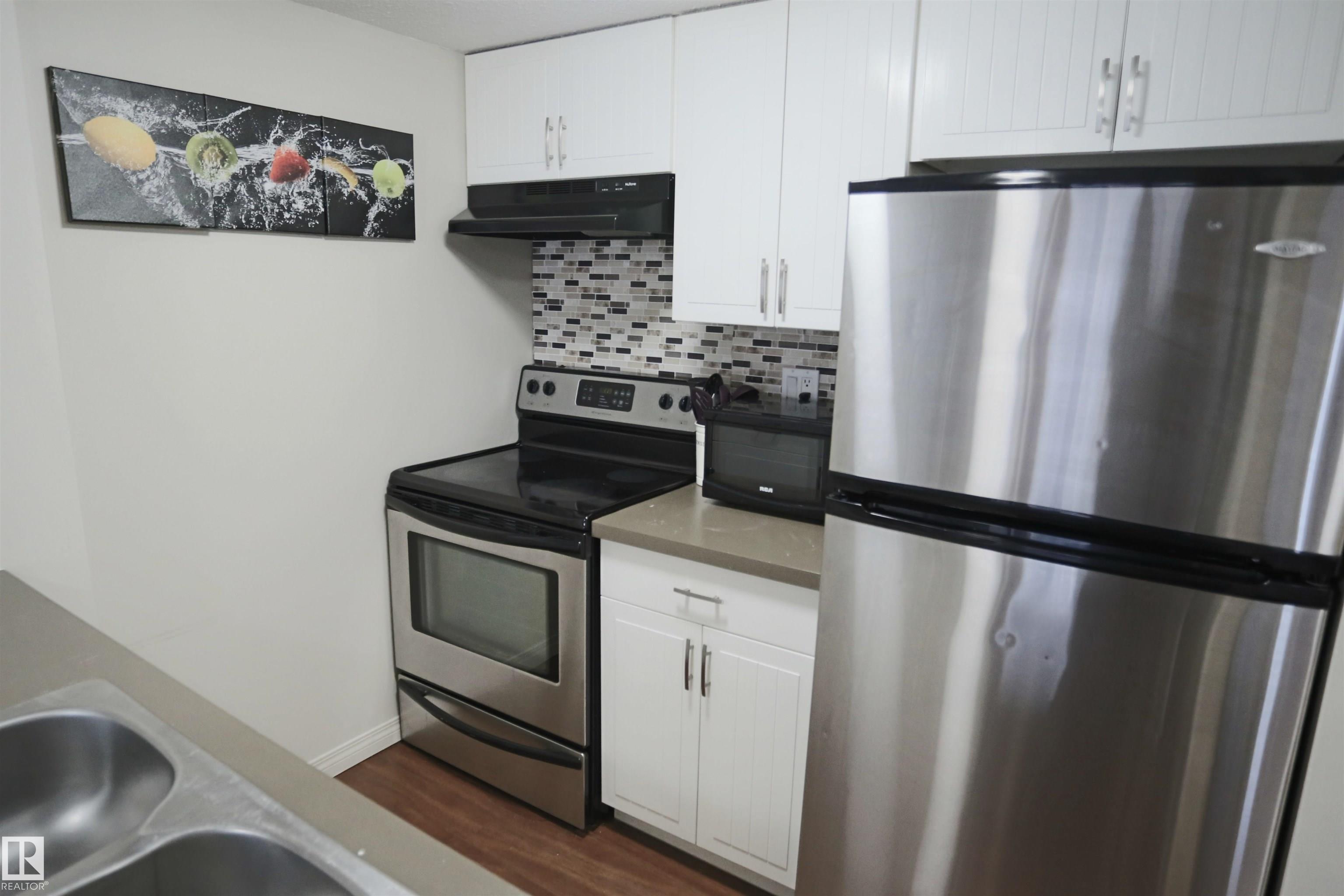 Photo 12 at 804 - 10160 114 Street NW, Wîhkwêntôwin, Edmonton