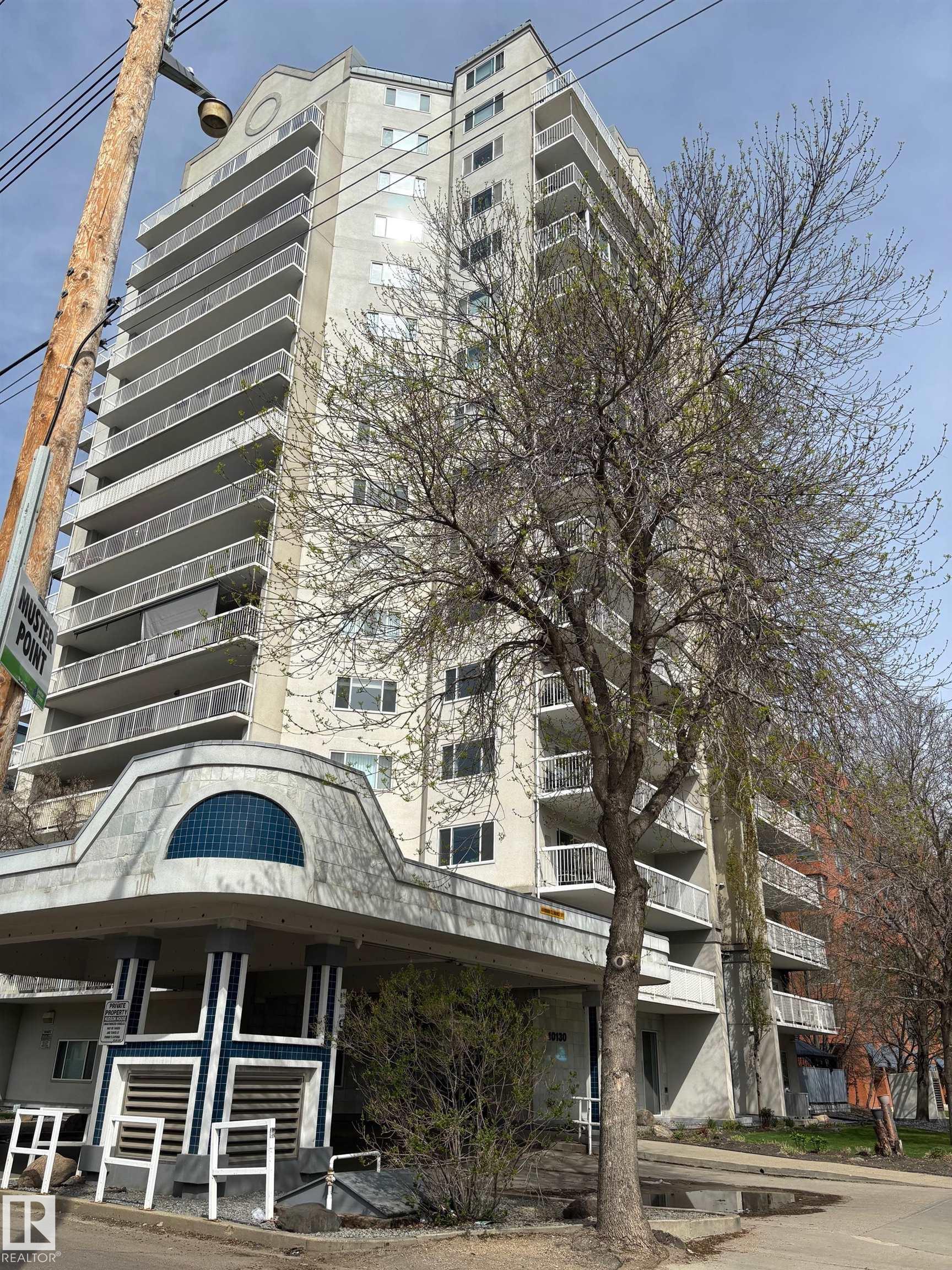 https://zimg.paragon.ice.com/ParagonImages/Property/PM/RAE/225400993/1/0/0/9b0abbdbe0532f599a9bd73463b67362/1/09d42d883c1813e6176a694a125695d8/225400993-11A8F0F5-ABD8-4654-9FA2-6E8287F61805.JPG
