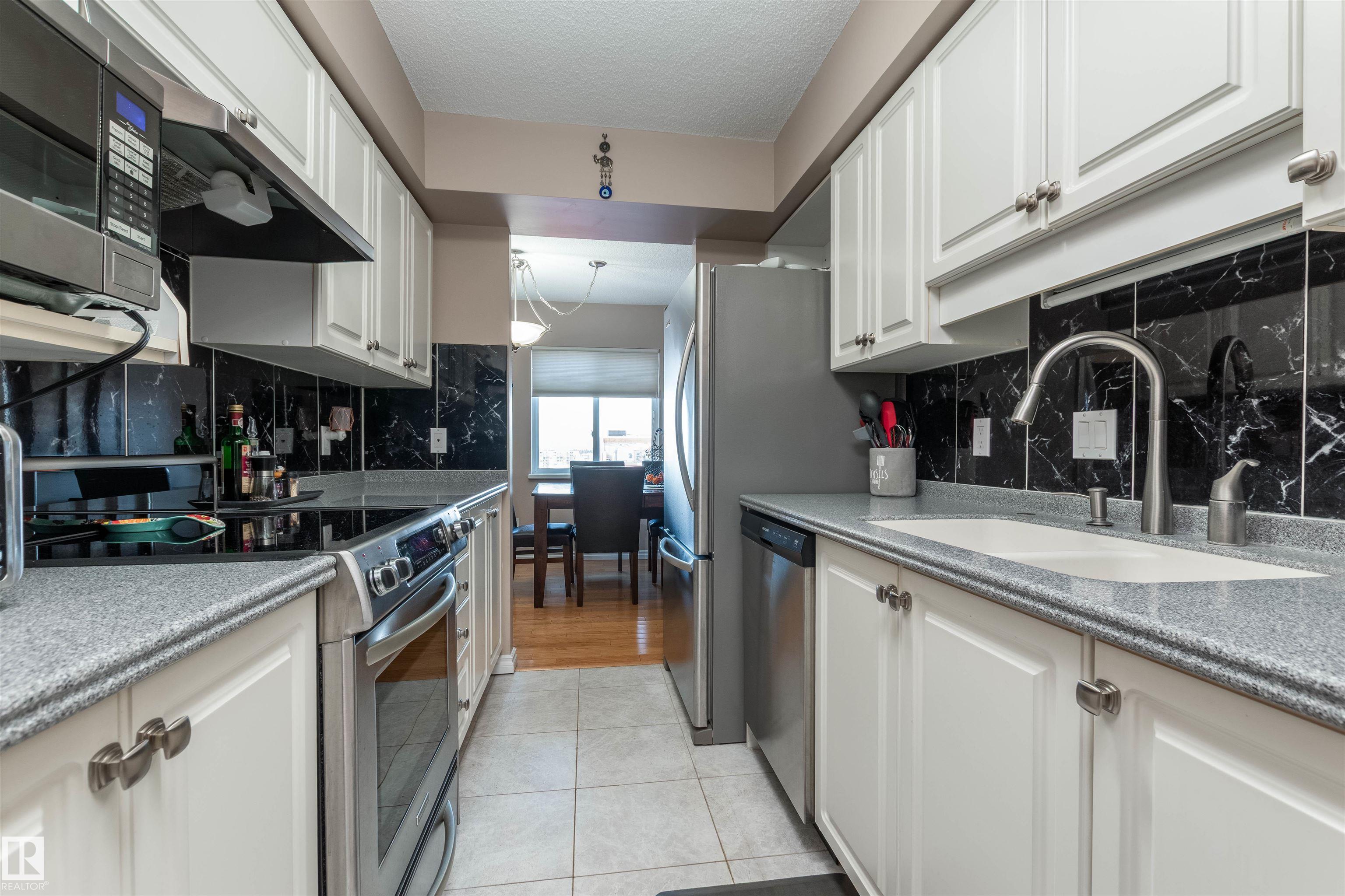https://zimg.paragon.ice.com/ParagonImages/Property/PM/RAE/225400993/10/0/0/4cb1d97b76e489d5c6877b6853da088a/1/09d42d883c1813e6176a694a125695d8/225400993-9A4BBE3C-C093-41C8-914B-4F1D827BC26A.JPG