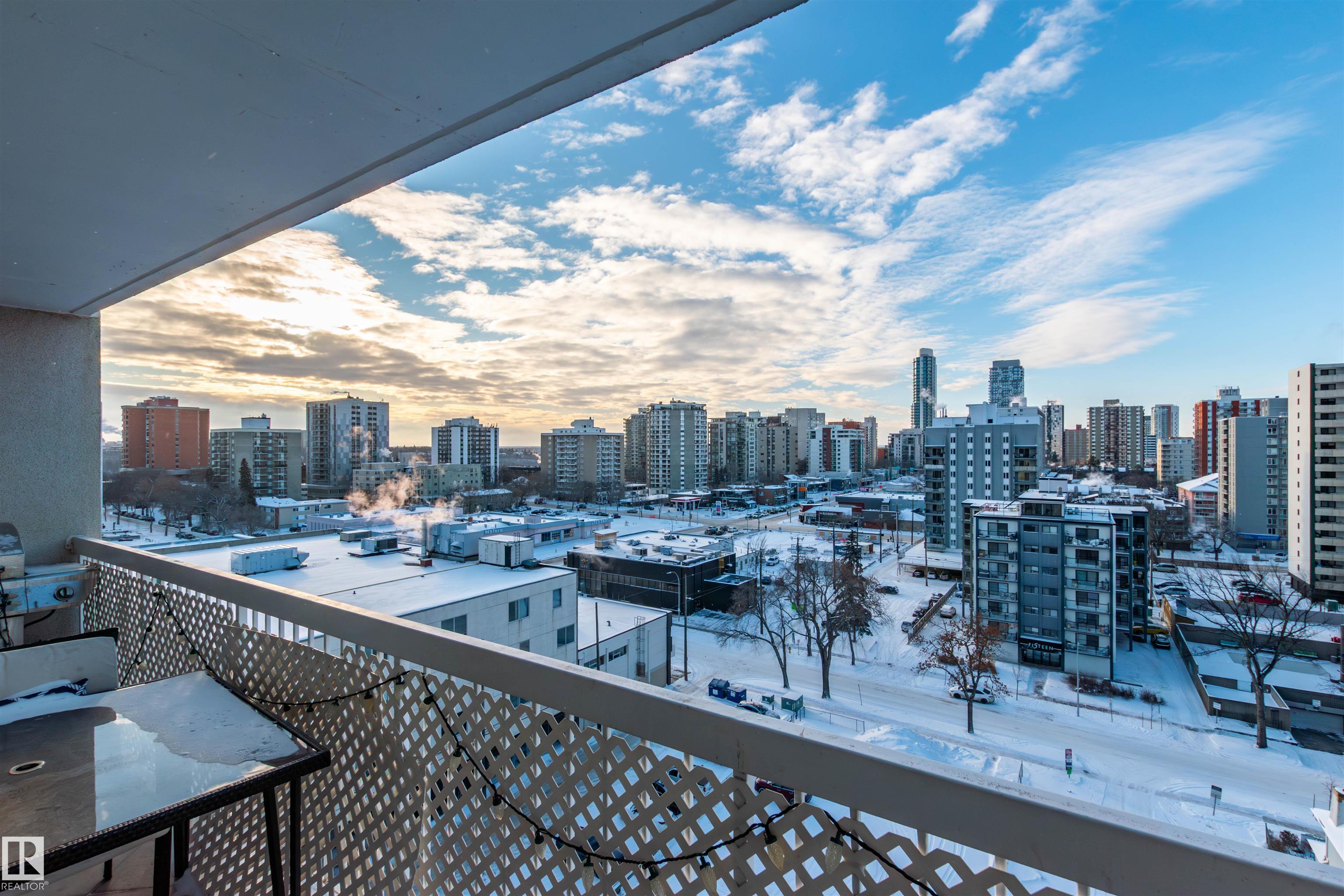 https://zimg.paragon.ice.com/ParagonImages/Property/PM/RAE/225400993/27/0/0/102bb0230792098fab9a5689634c5e89/1/09d42d883c1813e6176a694a125695d8/225400993-48161536-FA2C-46E3-9584-54F6BF9864F2.JPG