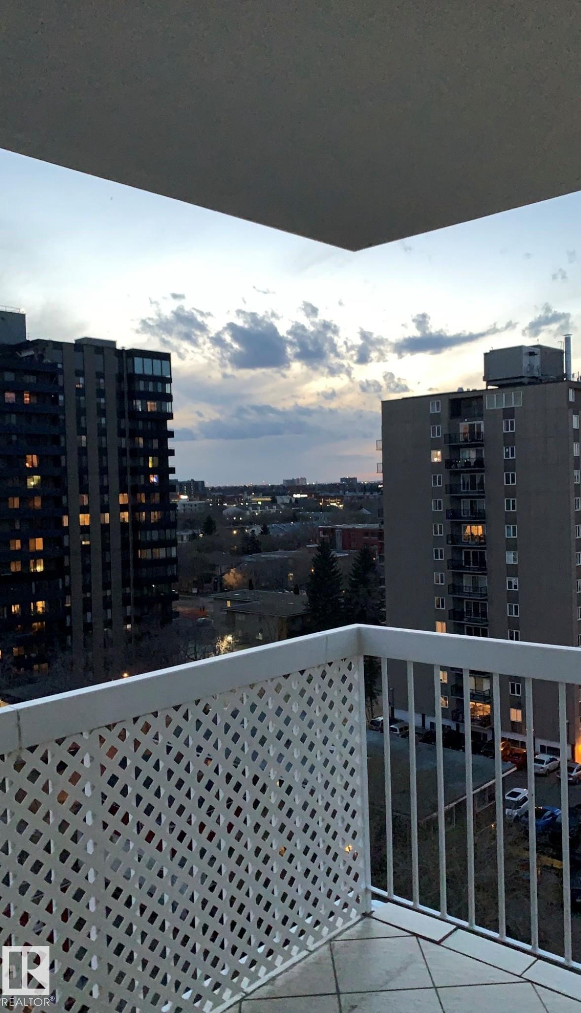 https://zimg.paragon.ice.com/ParagonImages/Property/PM/RAE/225400993/3/0/0/be579633198bdc55b4f2de6492bcabab/1/09d42d883c1813e6176a694a125695d8/225400993-b1e28d5c-bc73-4310-b1b6-43e2fa2a14ed.JPG