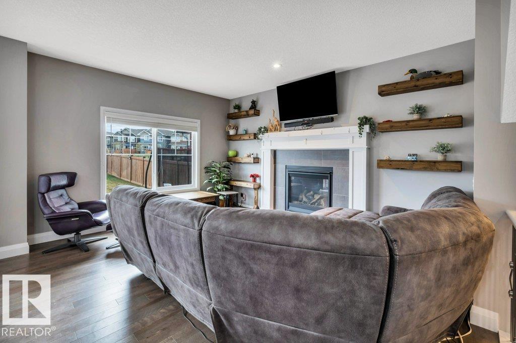 https://zimg.paragon.ice.com/ParagonImages/Property/PM/RAE/225400994/12/0/0/6b2a7da72e498030da666a67f86303de/1/256cd56ff7feceec7131ee6099f6d536/225400994-911bc0d1-2054-4cde-9c46-5f83b93a0550.JPG