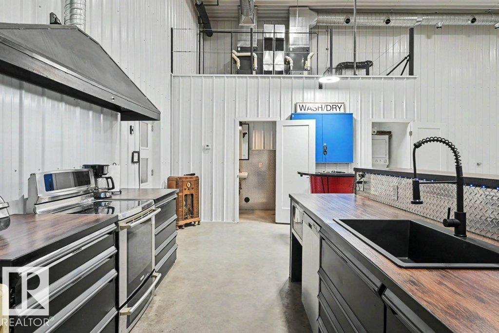 Photo 40 at 49543 Rge Rd 225, None, Rural Leduc County