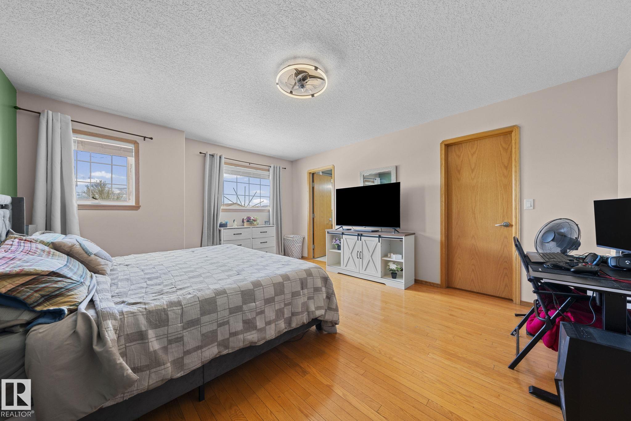 Photo 30 at 16513 67a Street NW, Ozerna, Edmonton