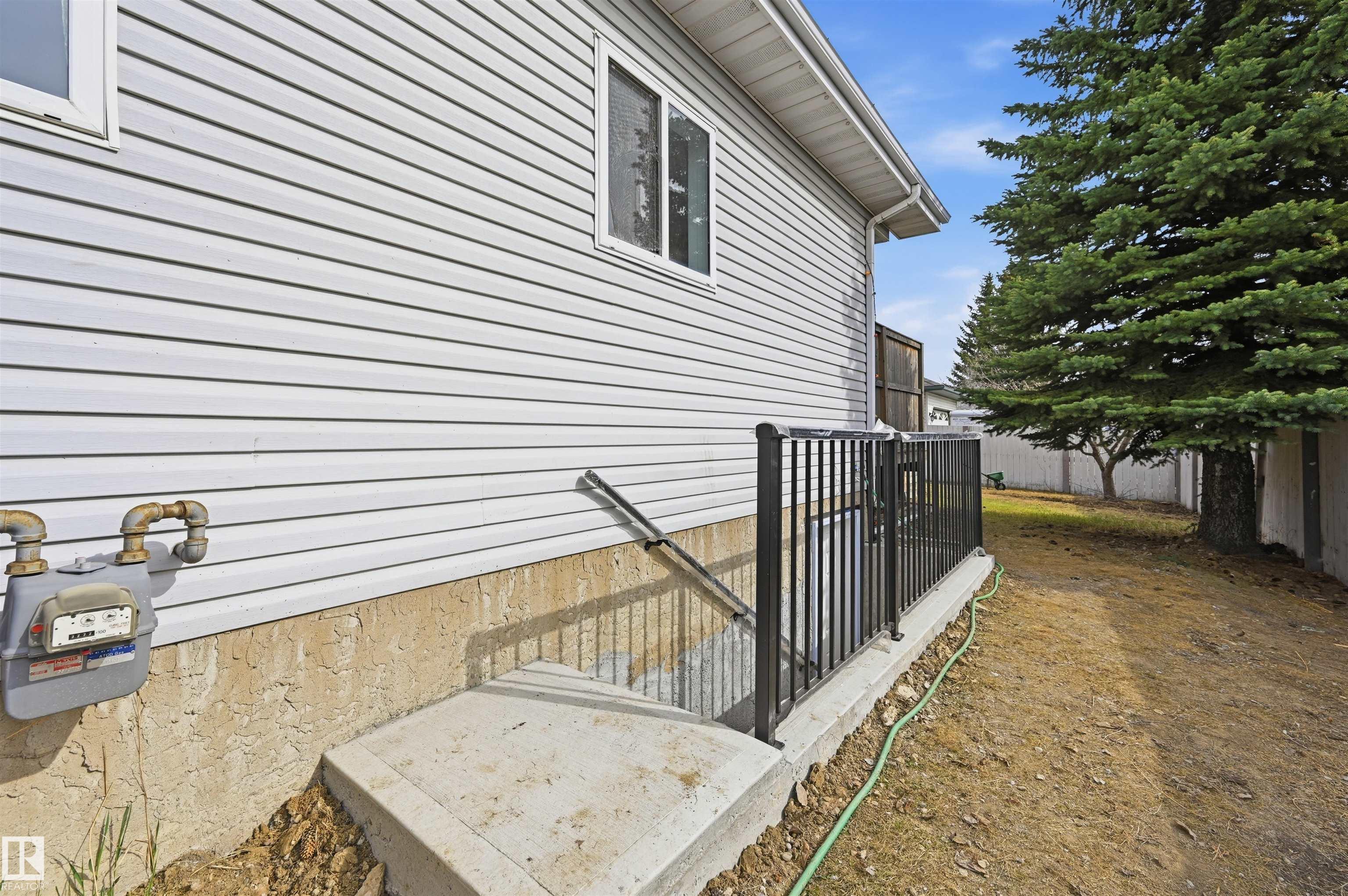 https://zimg.paragon.ice.com/ParagonImages/Property/PM/RAE/225401008/23/0/0/25a01b3810f4411af2951543a70dc3c4/1/0bd1ead4c2ccd9812e5fd89509dc5446/225401008-e1ef807d-c725-4a6f-b5d0-8c65cf245e62.JPG