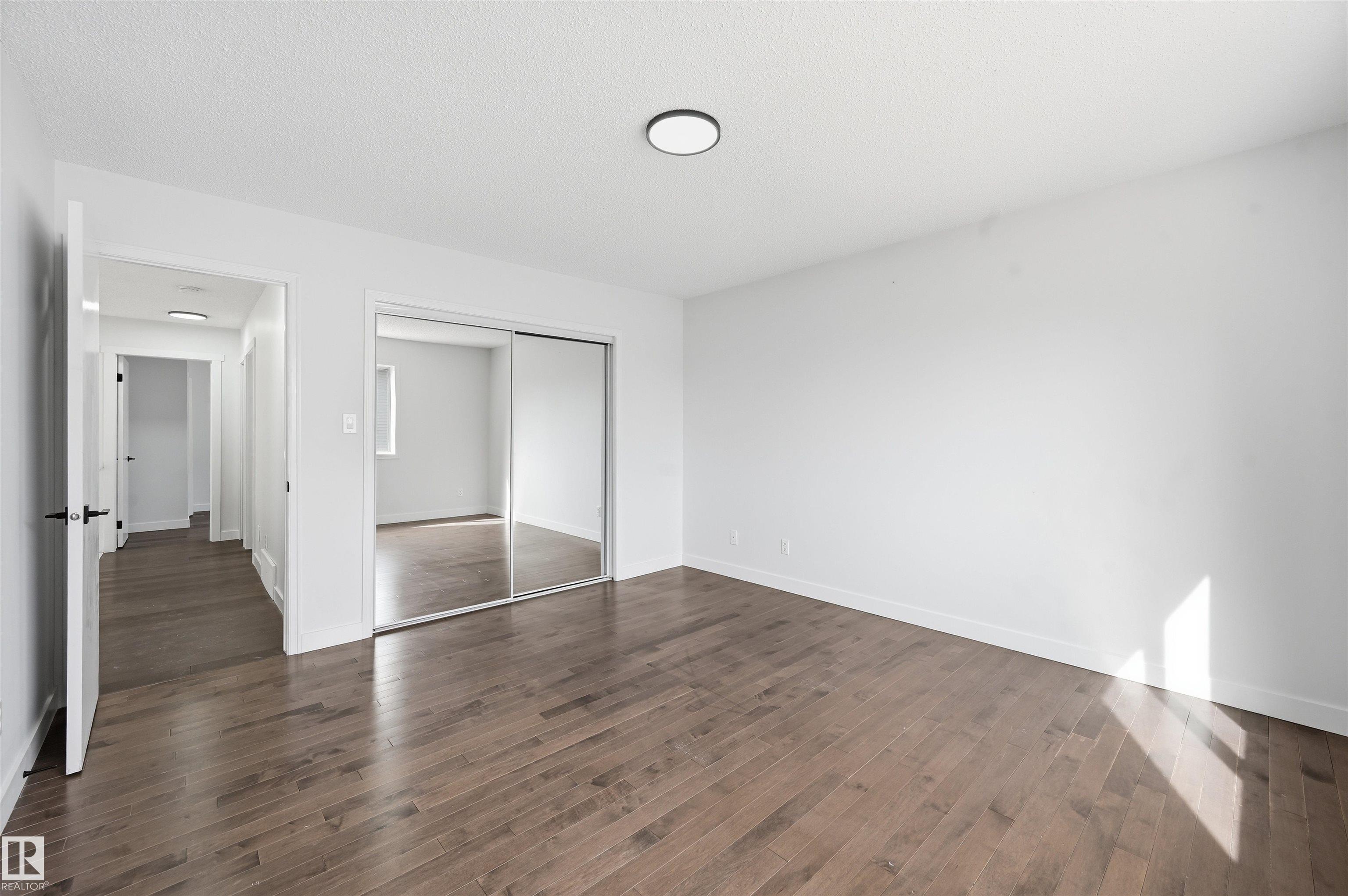 https://zimg.paragon.ice.com/ParagonImages/Property/PM/RAE/225401008/9/0/0/98b4d5816276204919c0d233fa29c771/1/0bd1ead4c2ccd9812e5fd89509dc5446/225401008-102ac550-96d3-4e26-8bc8-d1b7d58225bf.JPG