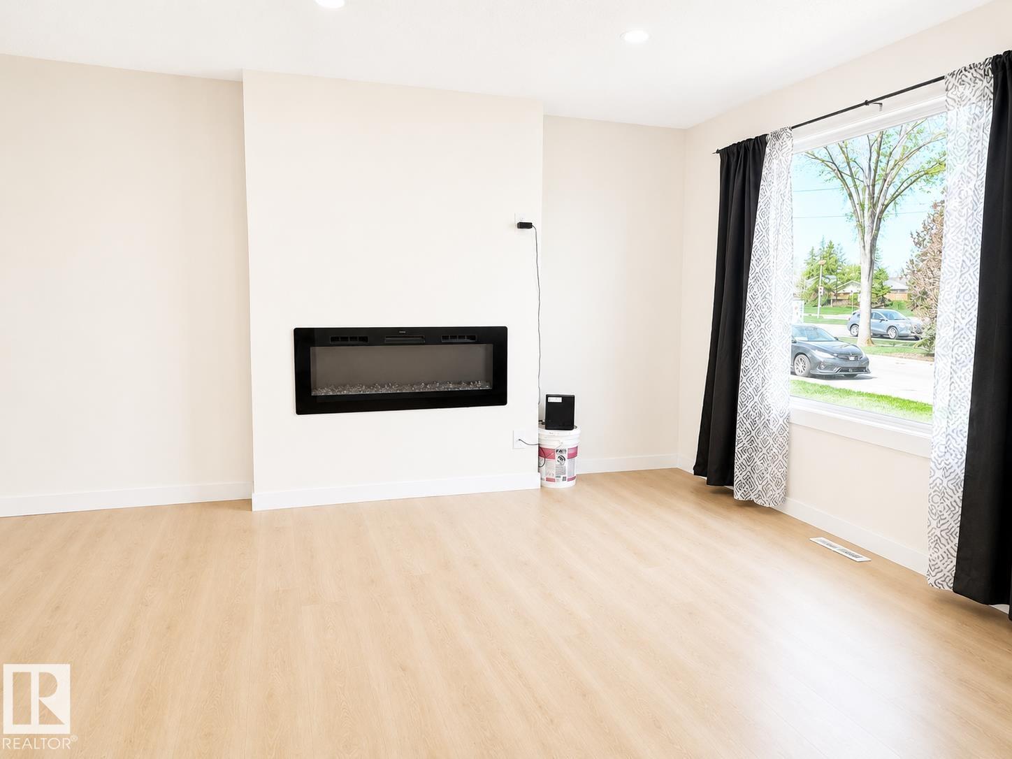 11519 137 Avenue NW, Kensington, Edmonton
