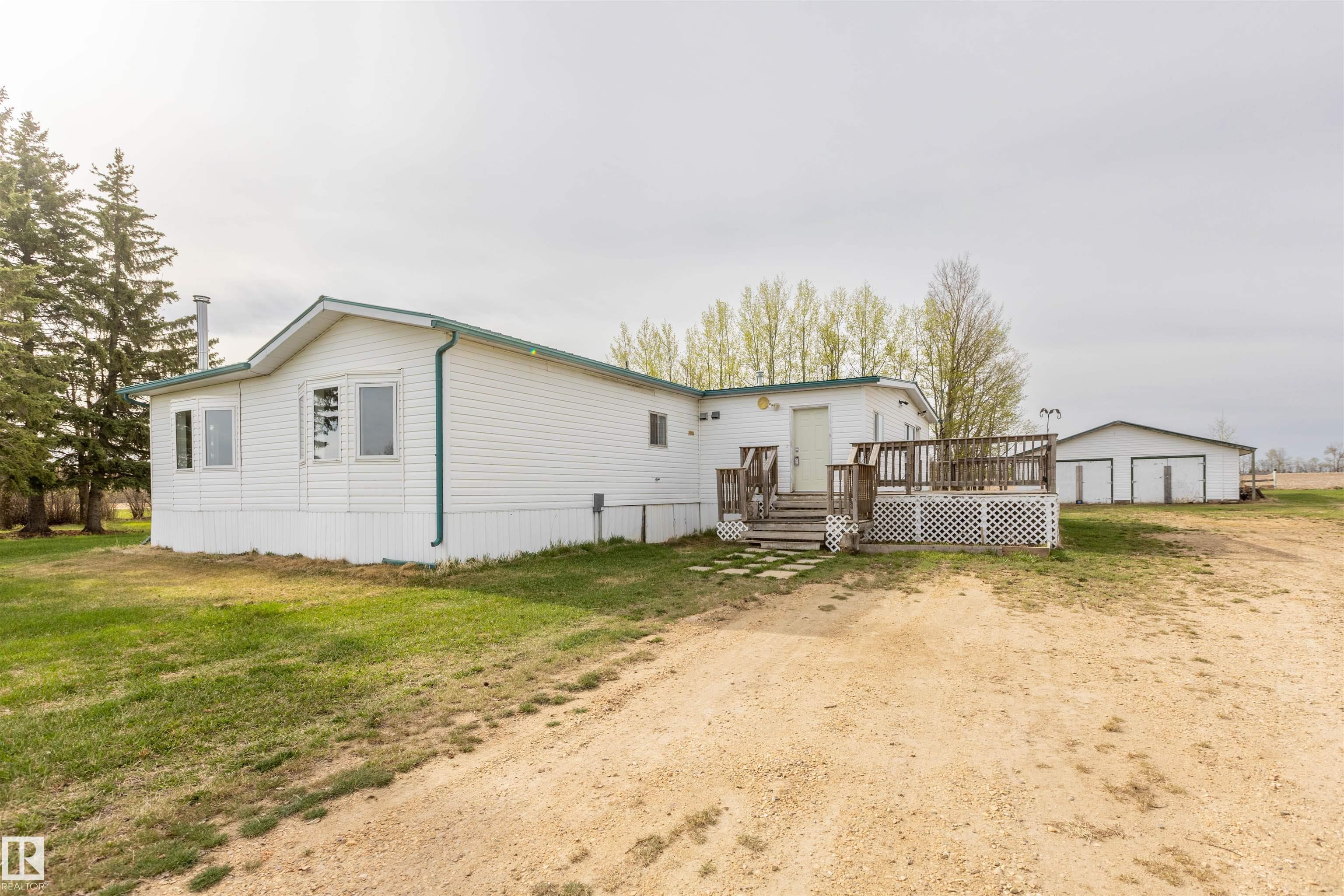 Photo 8 at 57022 Range Road 274, None, Rural Sturgeon County