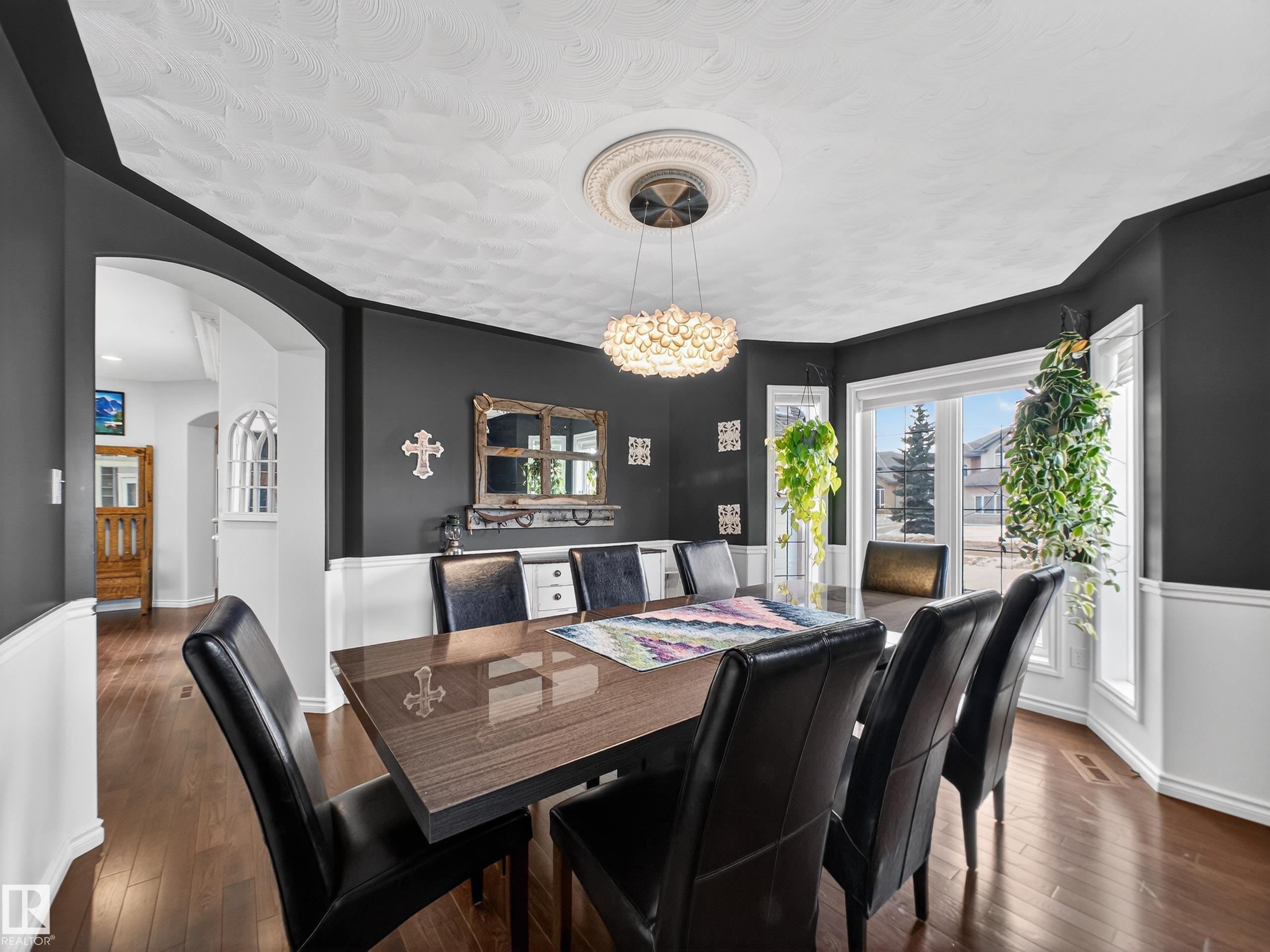 https://zimg.paragon.ice.com/ParagonImages/Property/PM/RAE/225401014/19/0/0/4b81871887a8fe4e33d28a21dafb38a7/1/73c9da5aa4e05c039c789d1846d7c72e/225401014-dffaeeef-1431-4e0d-be81-d2aceacdba82.JPG