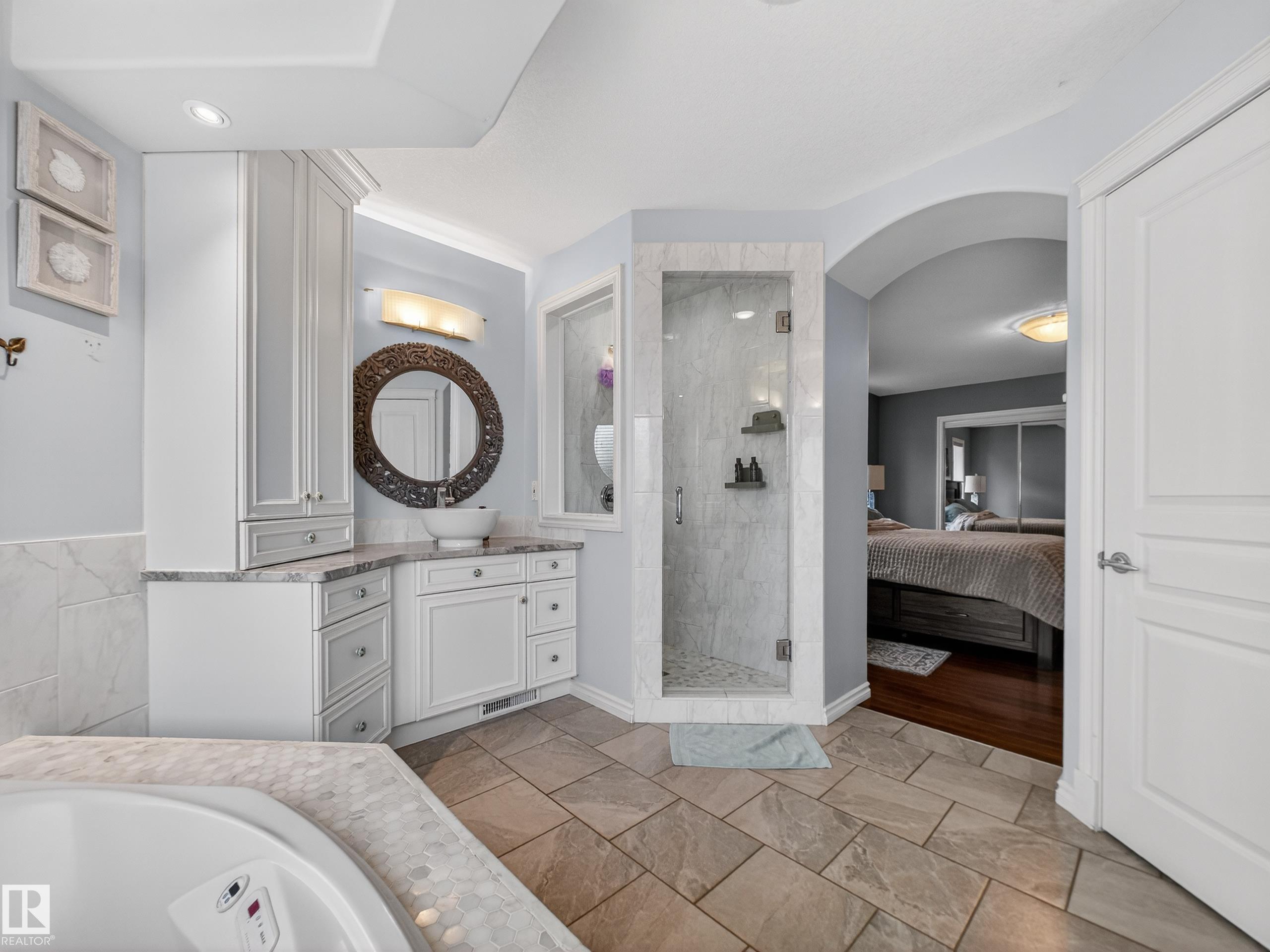 https://zimg.paragon.ice.com/ParagonImages/Property/PM/RAE/225401014/23/0/0/5a6c49385cb168a1a5fe421cb42a2759/1/73c9da5aa4e05c039c789d1846d7c72e/225401014-7ef479db-984d-481a-b966-6407ca32325f.JPG