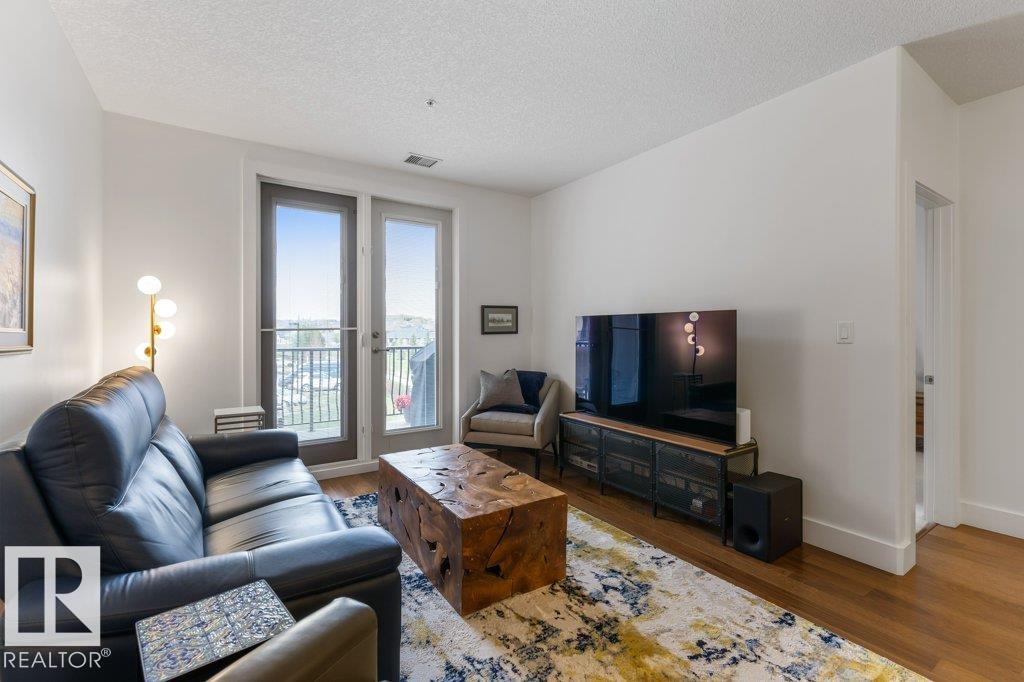 https://zimg.paragon.ice.com/ParagonImages/Property/PM/RAE/225401016/11/0/0/d5bb1aa1ae0ff9d79e87accd383b6969/1/080695b113801df15968fd531125da1d/225401016-58363d8d-b711-4c2d-8bfb-b299d94475d9.JPG