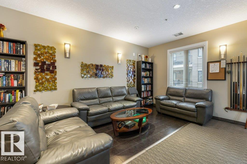 https://zimg.paragon.ice.com/ParagonImages/Property/PM/RAE/225401016/32/0/0/281194db7dcf68b6ce73fff22fd38591/1/080695b113801df15968fd531125da1d/225401016-9ea314d0-7c78-4820-90c2-5c501c8c7b69.JPG