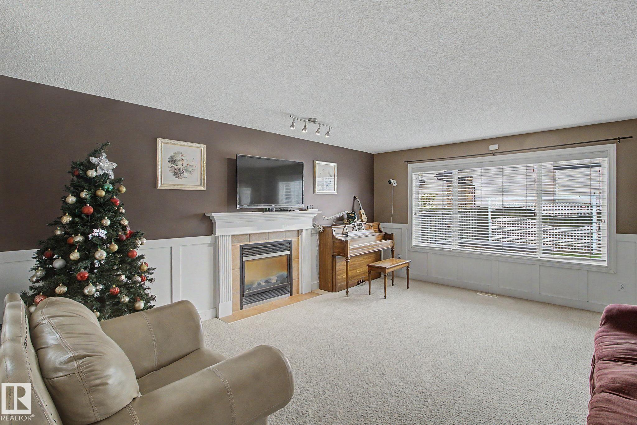 https://zimg.paragon.ice.com/ParagonImages/Property/PM/RAE/225401022/10/0/0/3459989e186ff35e6b929b62127a5fd2/1/75226c83f5d60852d803b14af76dc87d/225401022-9a808025-6e4d-4763-a05f-eeb609d8a02c.JPG