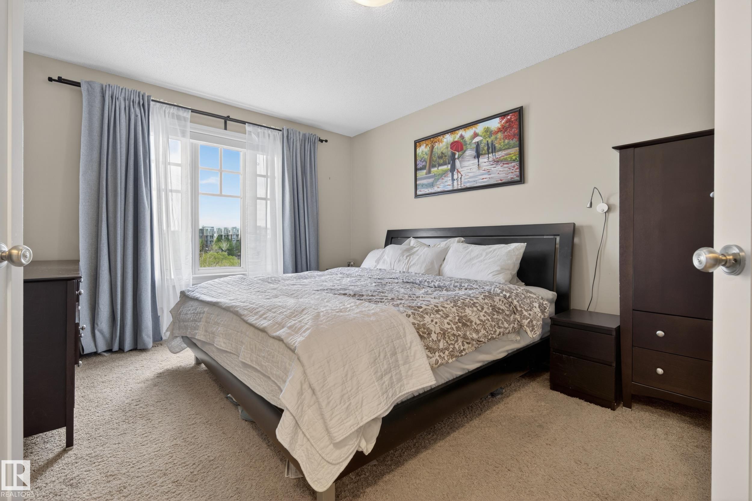 https://zimg.paragon.ice.com/ParagonImages/Property/PM/RAE/225401026/23/0/0/06c0e25aa3415cec6e3c4383de833327/1/ca012cd4f4ce0c5442cfb822ac8a0f5d/225401026-c1261baa-7b8a-4549-9d54-82b6b0439e6a.JPG