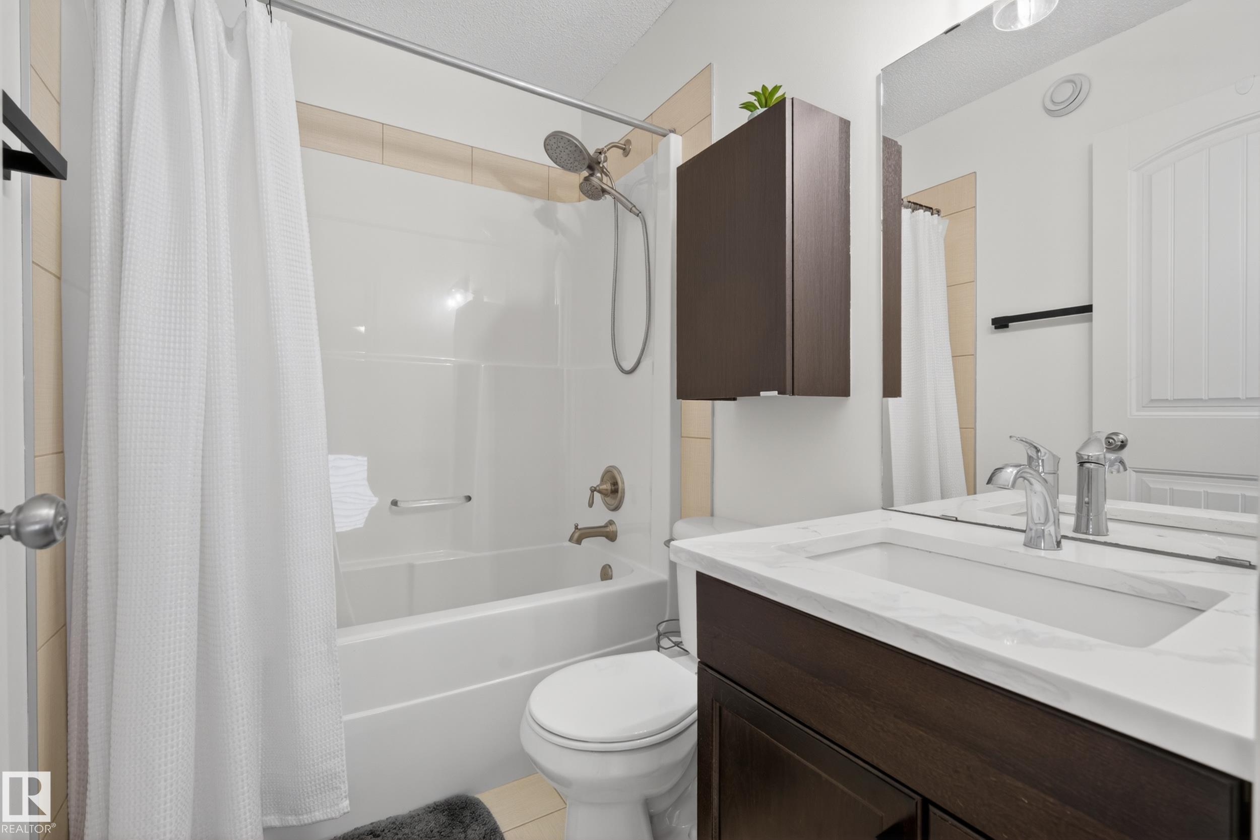 https://zimg.paragon.ice.com/ParagonImages/Property/PM/RAE/225401026/33/0/0/f94400301793a80a3c3f8b0537958ad1/1/ca012cd4f4ce0c5442cfb822ac8a0f5d/225401026-bea3f10f-5c32-4ce3-9dd6-48d3d91a7a63.JPG