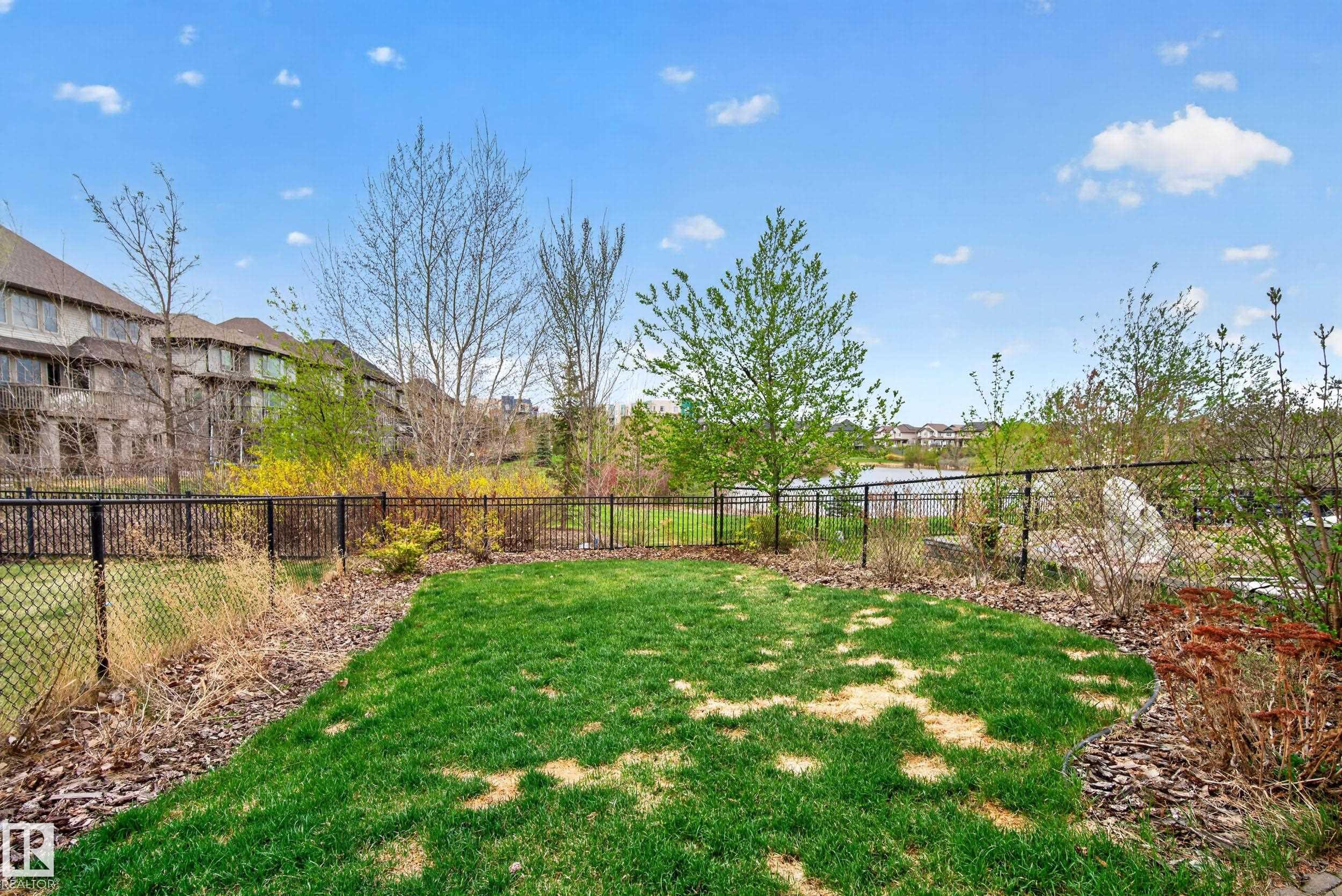https://zimg.paragon.ice.com/ParagonImages/Property/PM/RAE/225401026/41/0/0/9cde7abf112a81758761ac8c7af7010e/1/ca012cd4f4ce0c5442cfb822ac8a0f5d/225401026-139b6e6c-7670-4f56-bea3-b70315141e4d.JPG