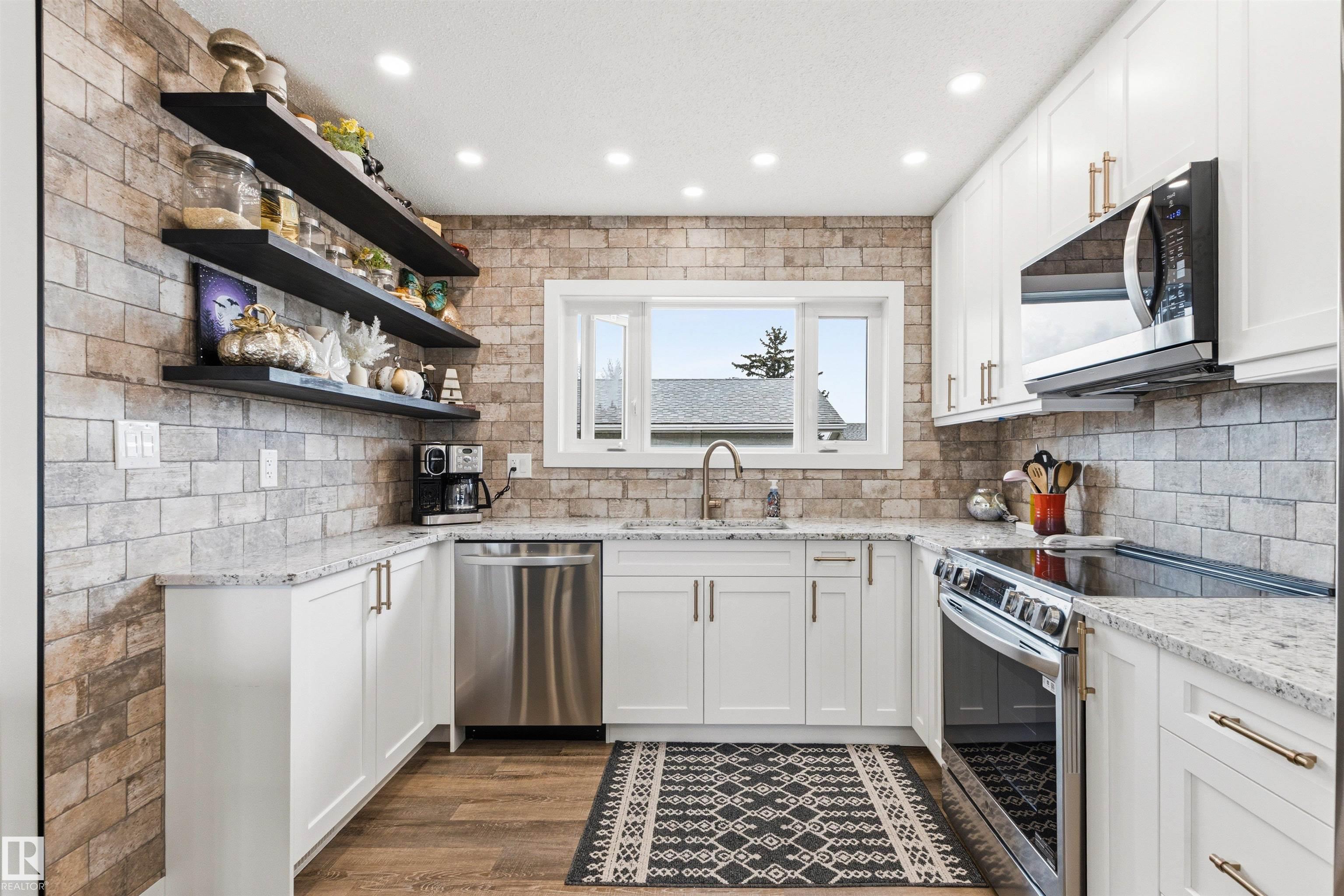 https://zimg.paragon.ice.com/ParagonImages/Property/PM/RAE/225401031/12/0/0/ab6180202096f65defb29ff38a54d2cd/1/aceeef566d844239d4f4d58059fa7d04/225401031-95726144-5a0a-4d7a-a25f-a5491954022c.JPG