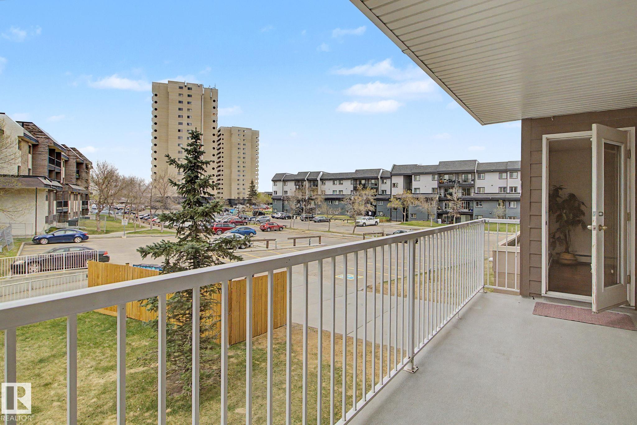 https://zimg.paragon.ice.com/ParagonImages/Property/PM/RAE/225401035/26/0/0/ebff403878f2dfde3bae22cd44786003/1/2f1ccf922fb181eb4c7384518d650028/225401035-0b56d517-afcc-4719-b9a9-be41b2b224f6.JPG