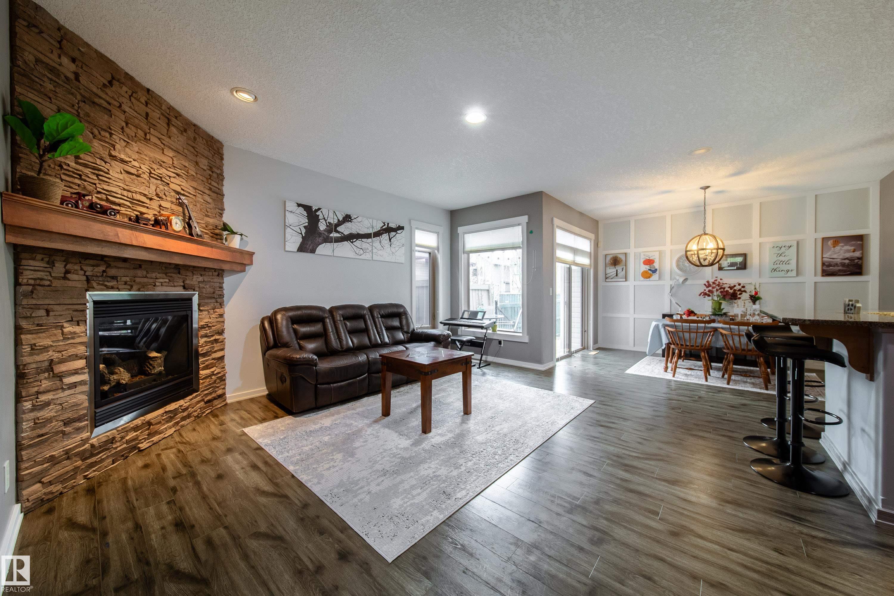 https://zimg.paragon.ice.com/ParagonImages/Property/PM/RAE/225401045/7/0/0/c2e29d7fcbcc6bfd48c95bd4aef6ca56/1/f50a145863245c4452c318d59860d137/225401045-5da4fa0e-55bb-4b2c-acf5-70e119fdec2b.JPG