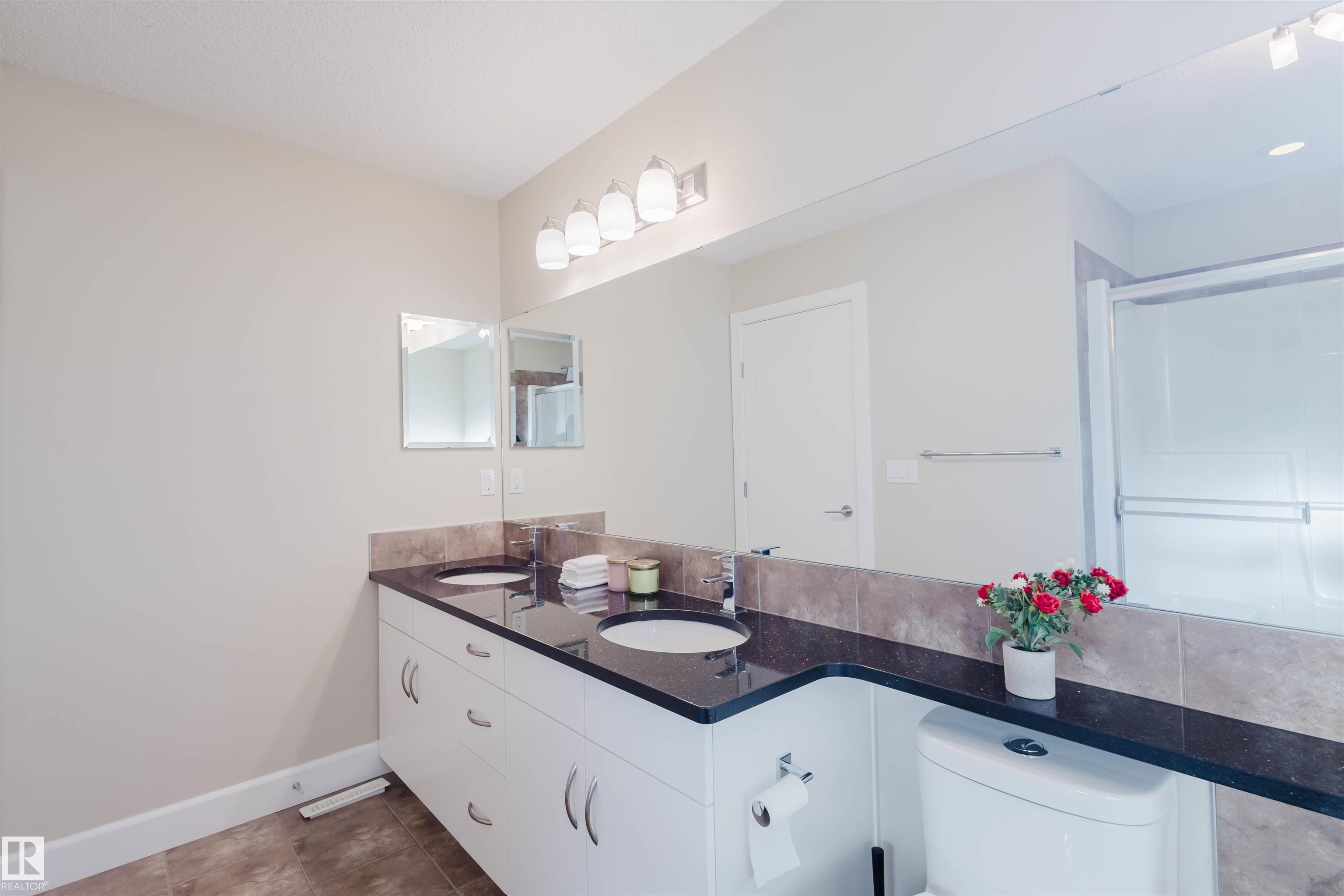https://zimg.paragon.ice.com/ParagonImages/Property/PM/RAE/225401047/40/0/0/f19d7f2b42fc852748b52749788ea525/1/ecfd9f99db41f7202dd9084dbb779e2b/225401047-F152CA18-4E00-40F5-8875-2C2D39349DAC.JPG