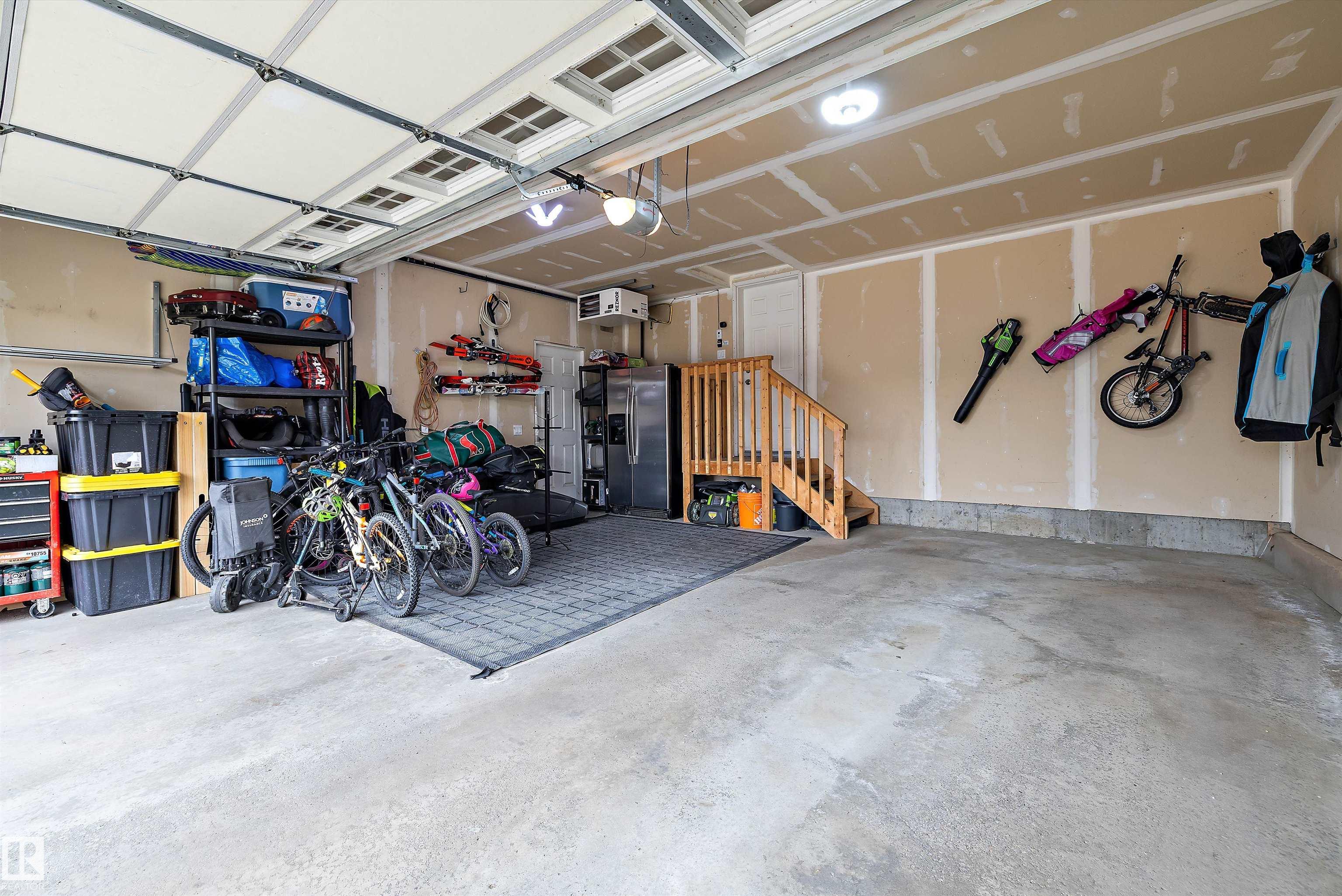 https://zimg.paragon.ice.com/ParagonImages/Property/PM/RAE/225401049/41/0/0/0cb9e0863c72d4cc74a3017ca1275f1e/1/aca825f249fc260f9ddd25c305dadf0e/225401049-341652dc-421e-4443-8655-da8eae28de50.JPG