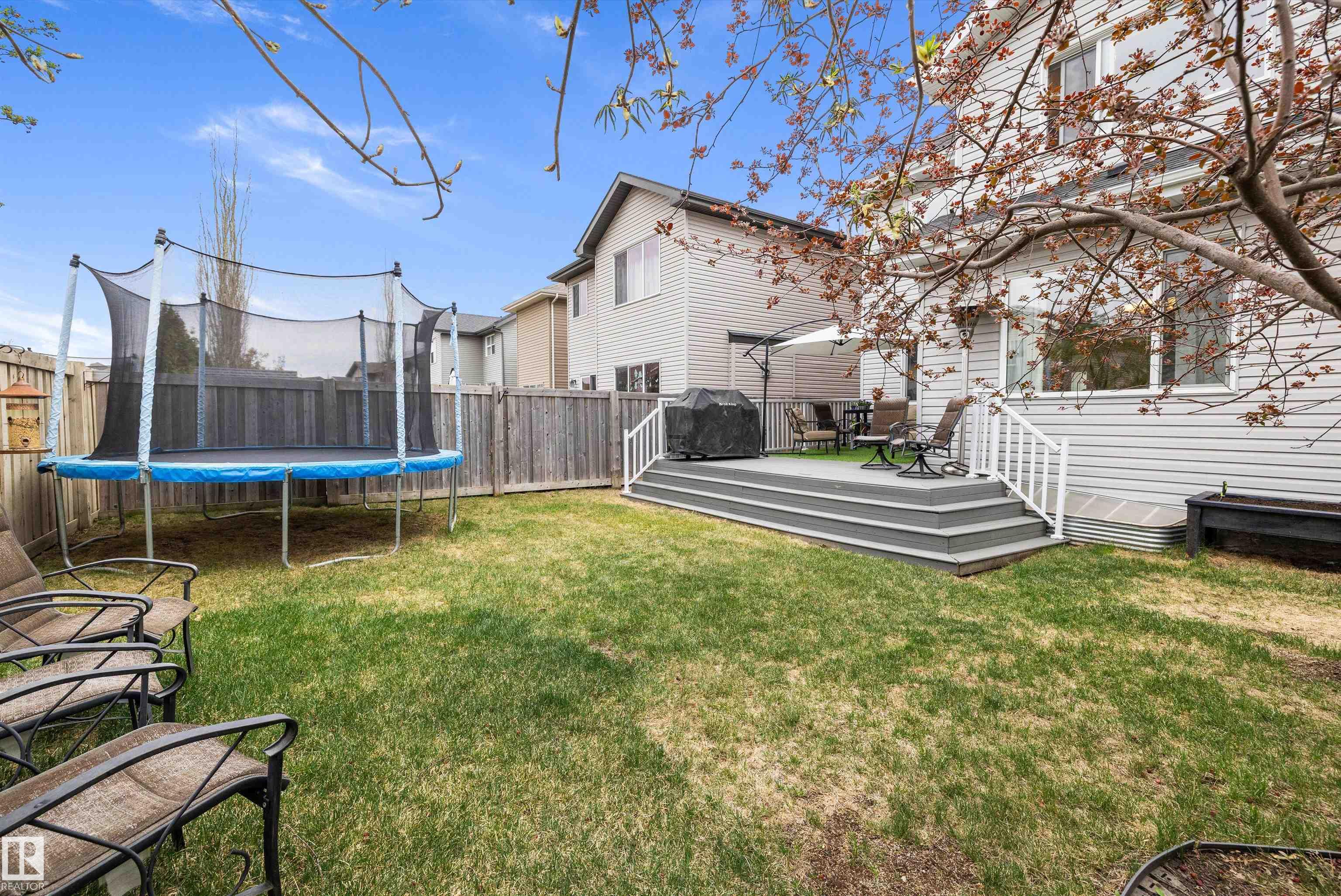 https://zimg.paragon.ice.com/ParagonImages/Property/PM/RAE/225401049/48/0/0/1c9afcf3ae795e5131eca2e62357727f/1/aca825f249fc260f9ddd25c305dadf0e/225401049-c0435ff3-9079-4996-b490-92528464c88d.JPG