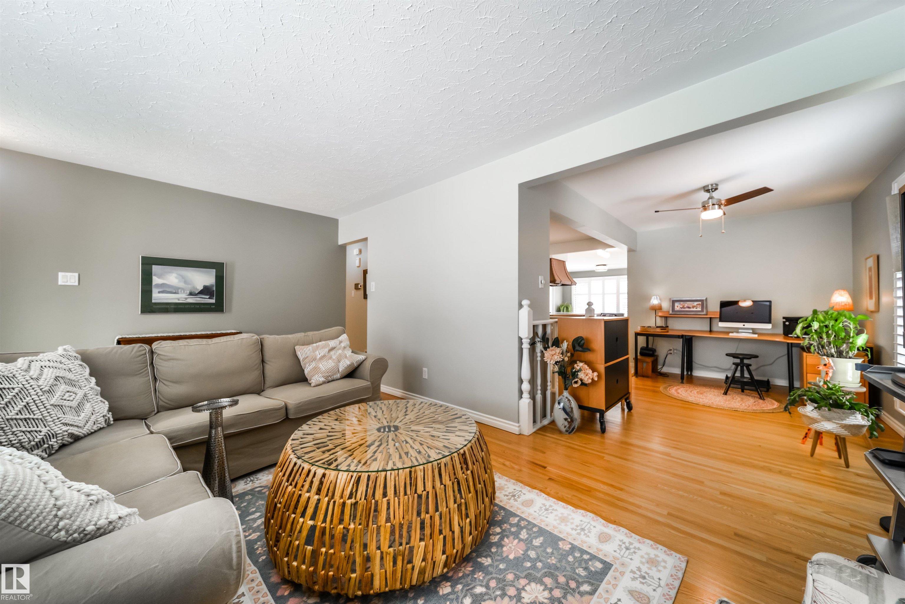 10231 46 Street NW, Gold Bar, Edmonton