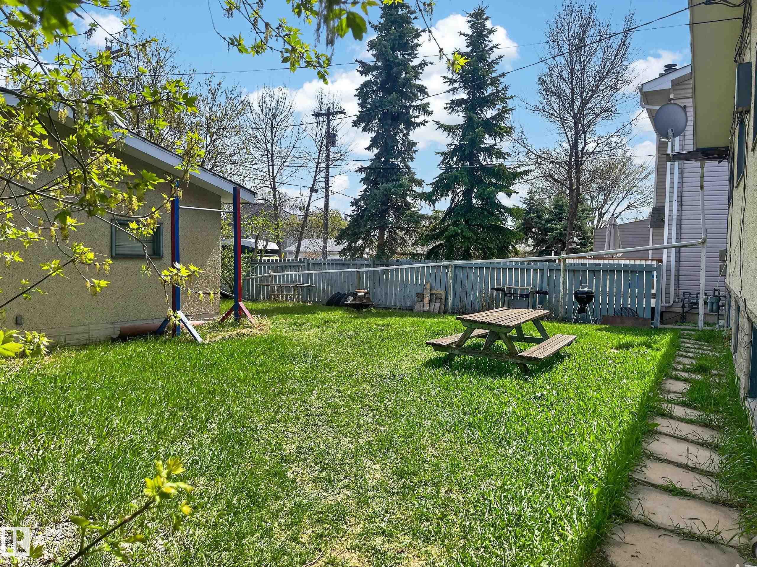 Photo 49 at 11043 / 11045 131 Street NW, Westmount, Edmonton