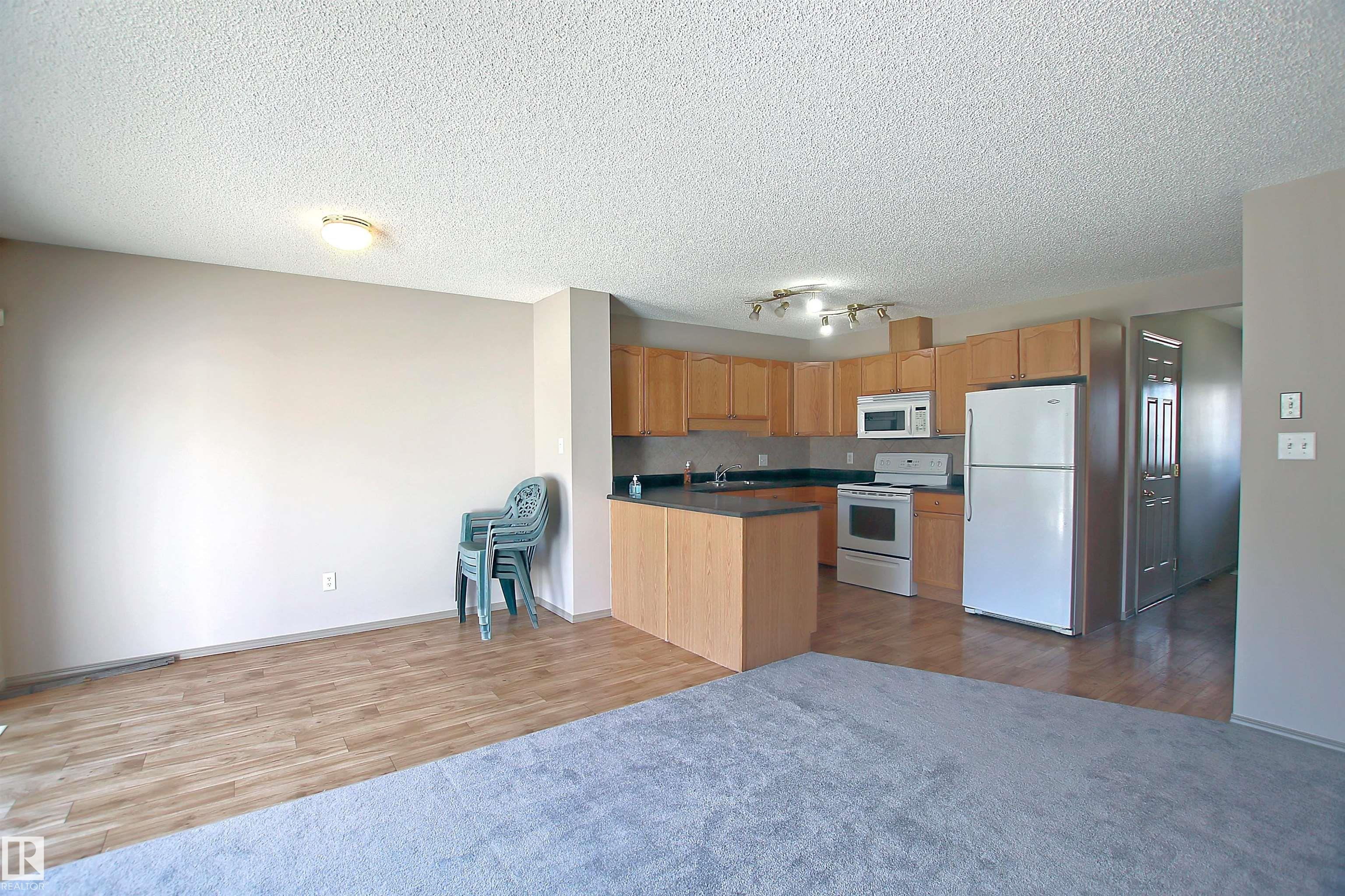 8129 7 Avenue SW, Ellerslie, Edmonton