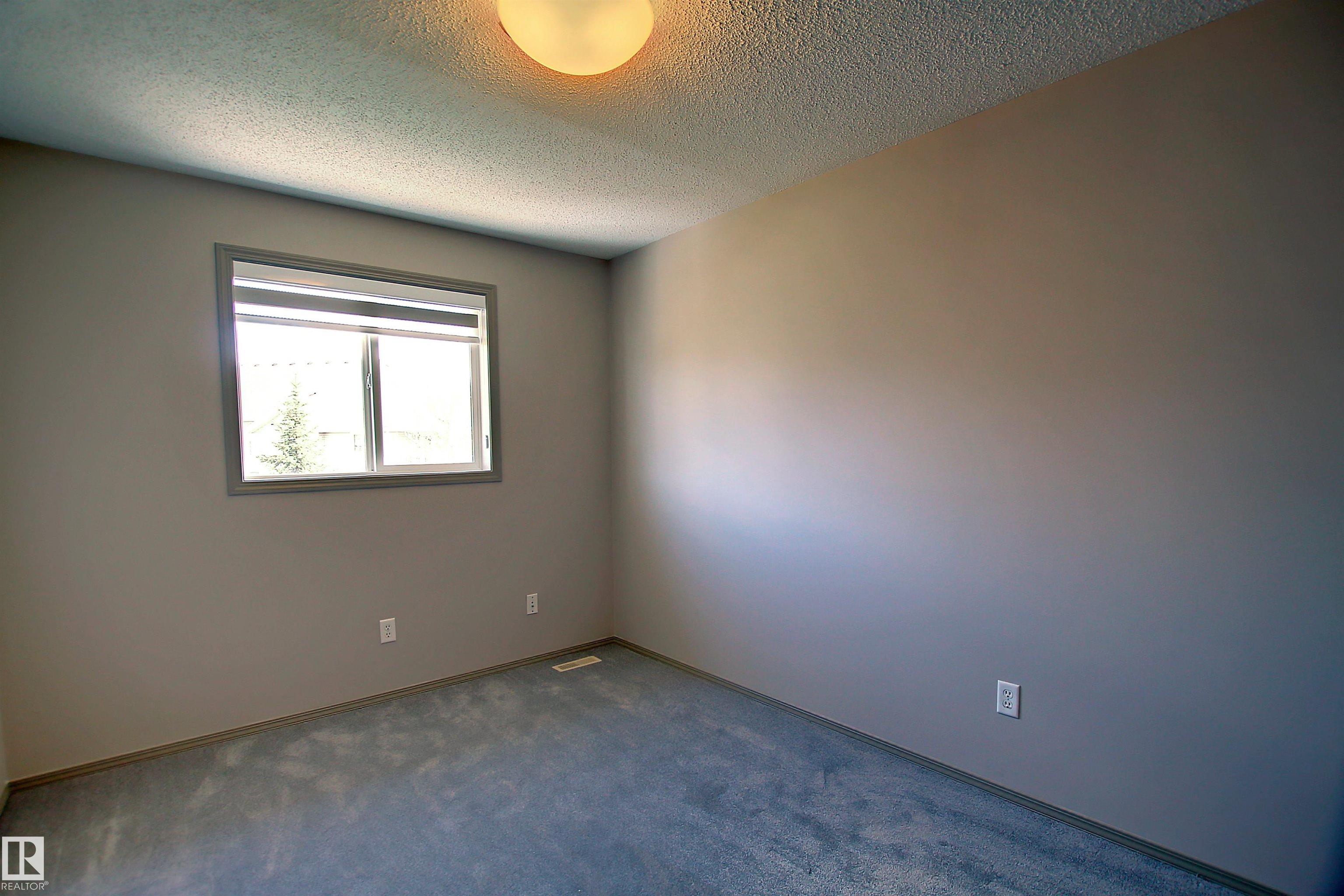Photo 11 at 8129 7 Avenue SW, Ellerslie, Edmonton