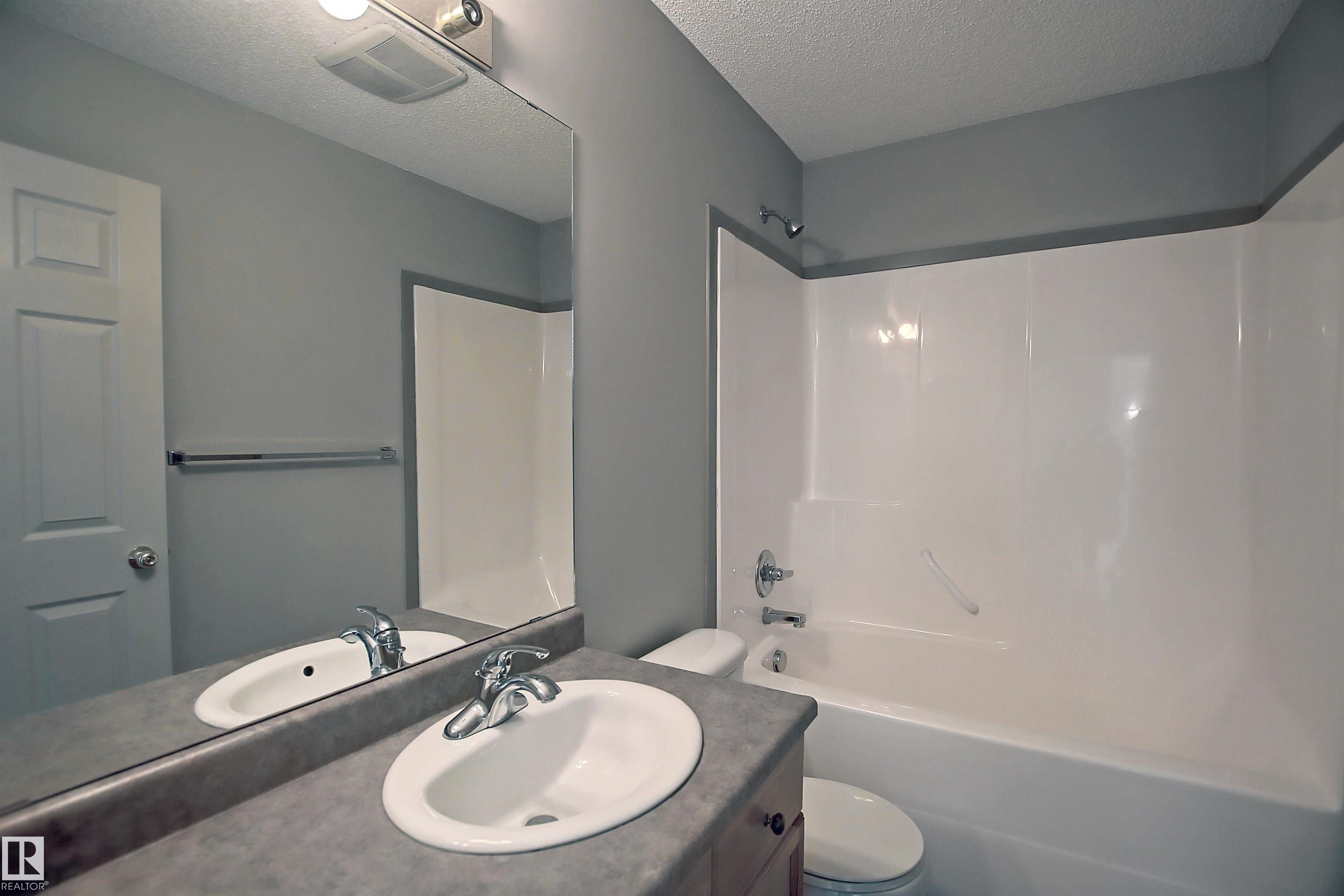 Photo 10 at 8129 7 Avenue SW, Ellerslie, Edmonton