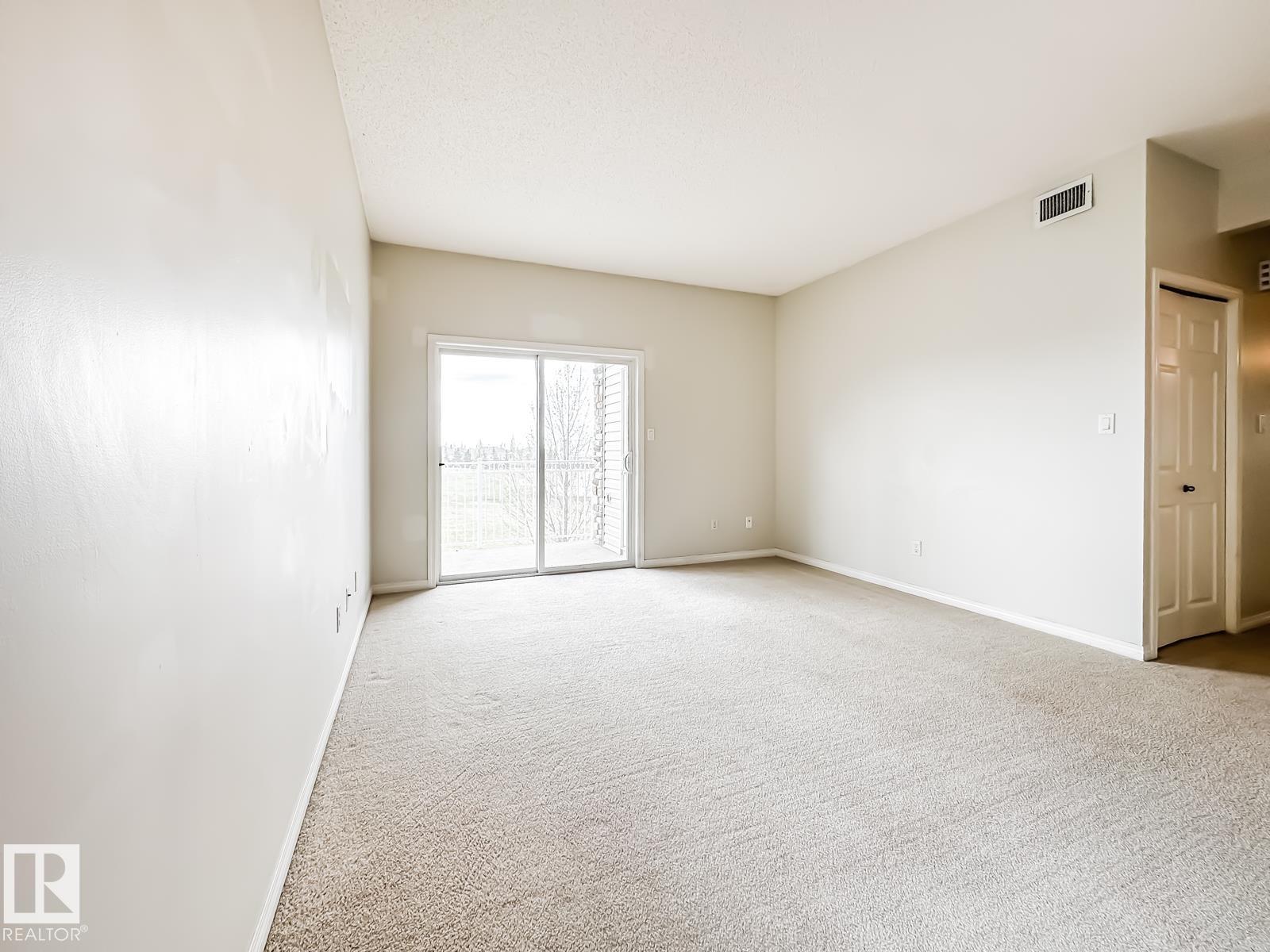 https://zimg.paragon.ice.com/ParagonImages/Property/PM/RAE/225401064/12/0/0/5465d799dd9ae18dc8fb654c45bf61e2/1/6c5d83bbc3a0aca8d44d11293f53a0fe/225401064-fe3bc4fa-b567-4770-91ac-3a7bf6b3b4d6.JPG