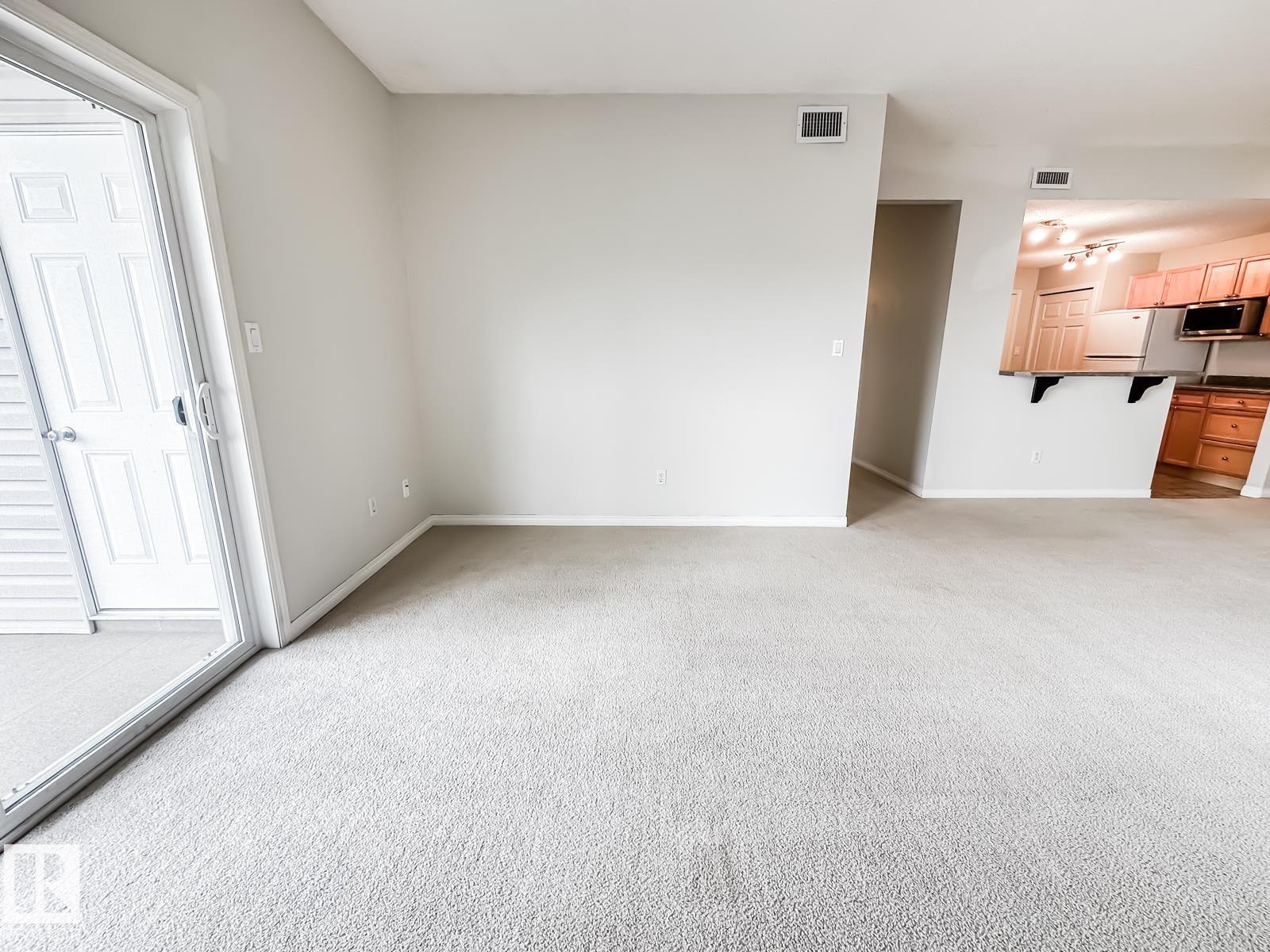 https://zimg.paragon.ice.com/ParagonImages/Property/PM/RAE/225401064/13/0/0/d0c414983afcaee6c9244d6a2cdf0eb8/1/6c5d83bbc3a0aca8d44d11293f53a0fe/225401064-e5968e43-ff13-4789-8340-c6c0f5fd799b.JPG