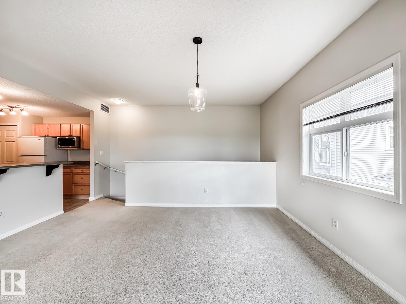 https://zimg.paragon.ice.com/ParagonImages/Property/PM/RAE/225401064/17/0/0/40658a83ba1eaf447306337f3b21dc49/1/6c5d83bbc3a0aca8d44d11293f53a0fe/225401064-982776ad-257a-4063-8aa7-c84e18f4549a.JPG