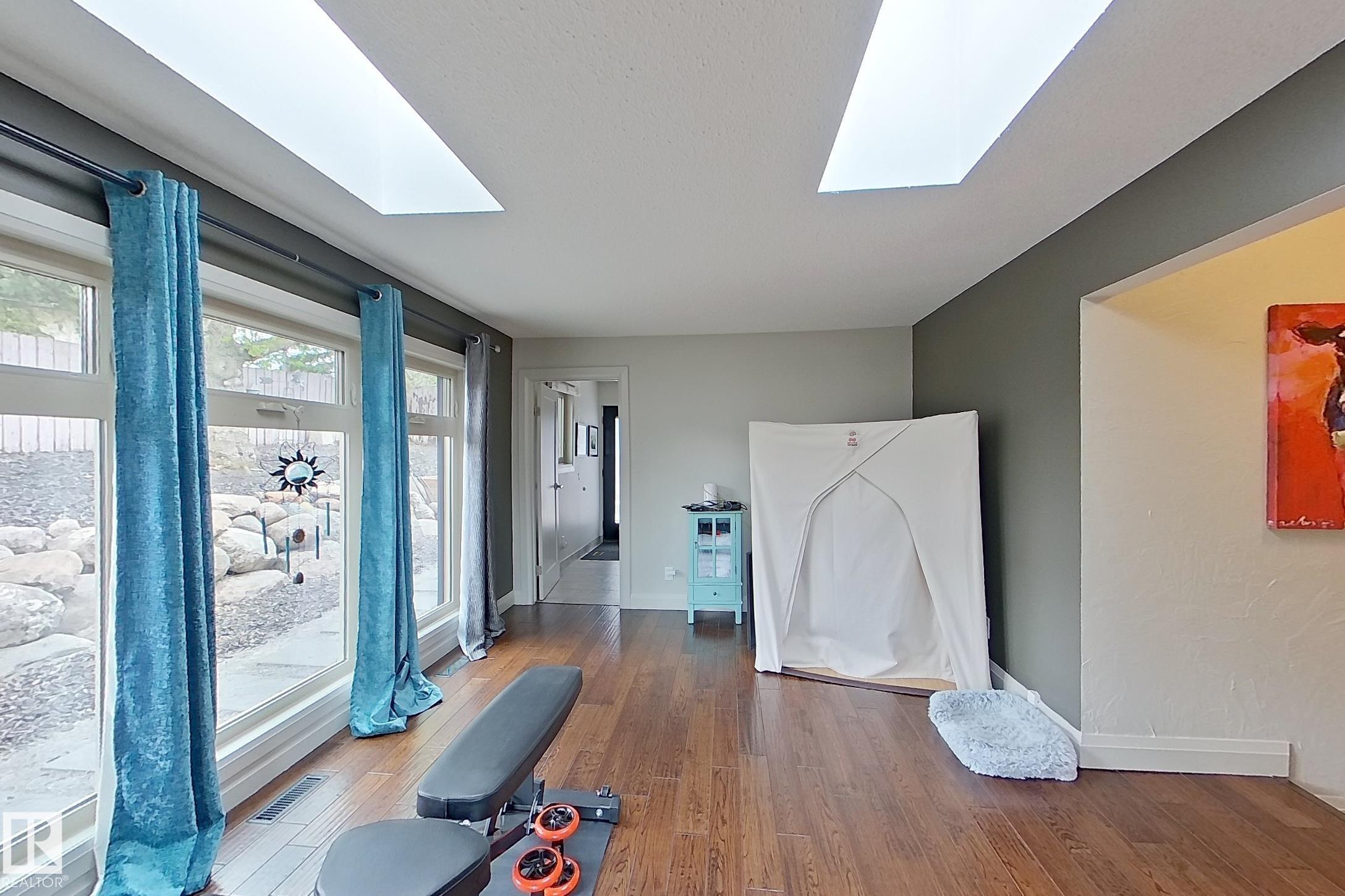 Photo 16 at 10 Brunswick Crescent, Braeside, St. Albert
