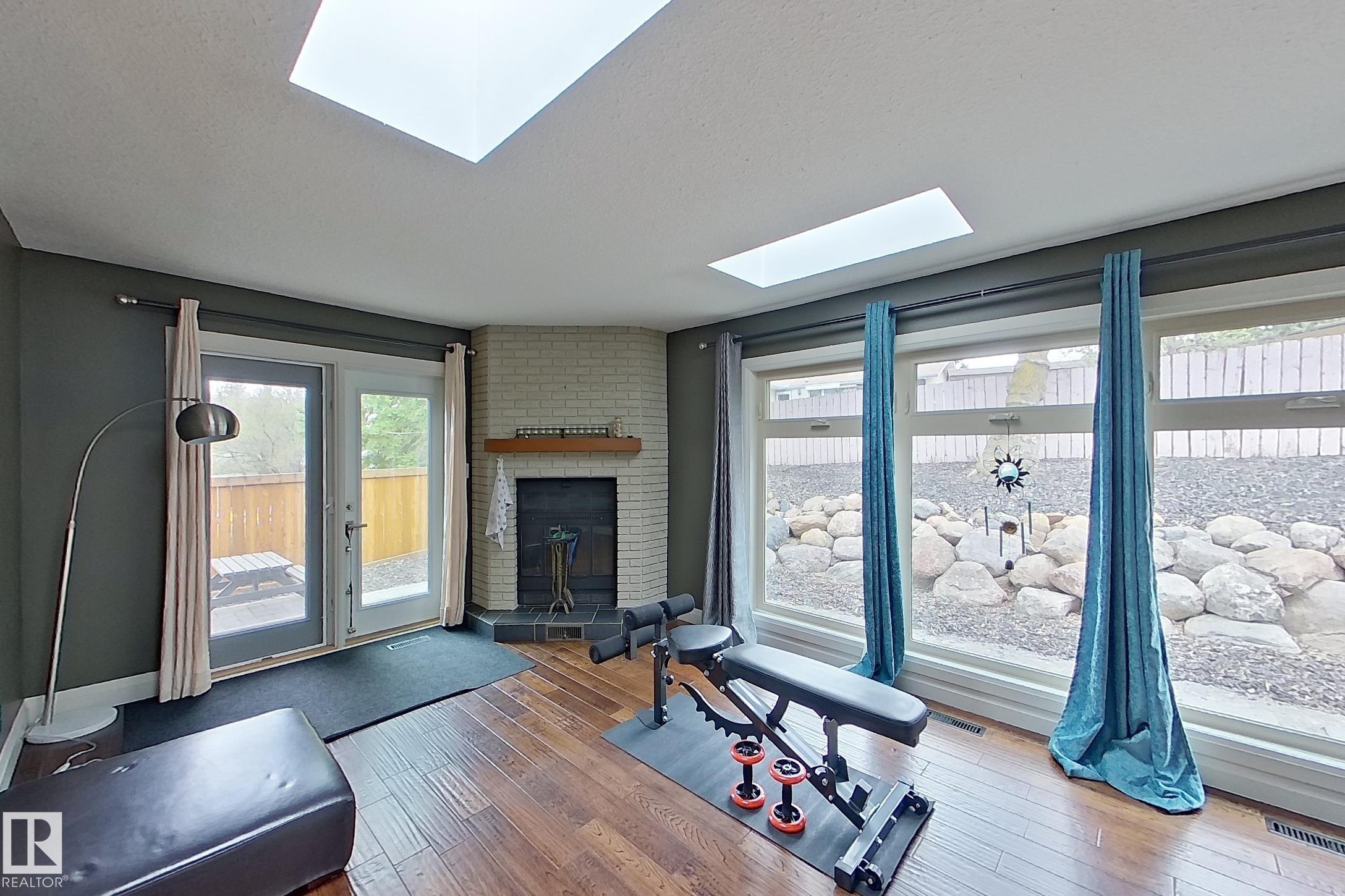 Photo 18 at 10 Brunswick Crescent, Braeside, St. Albert