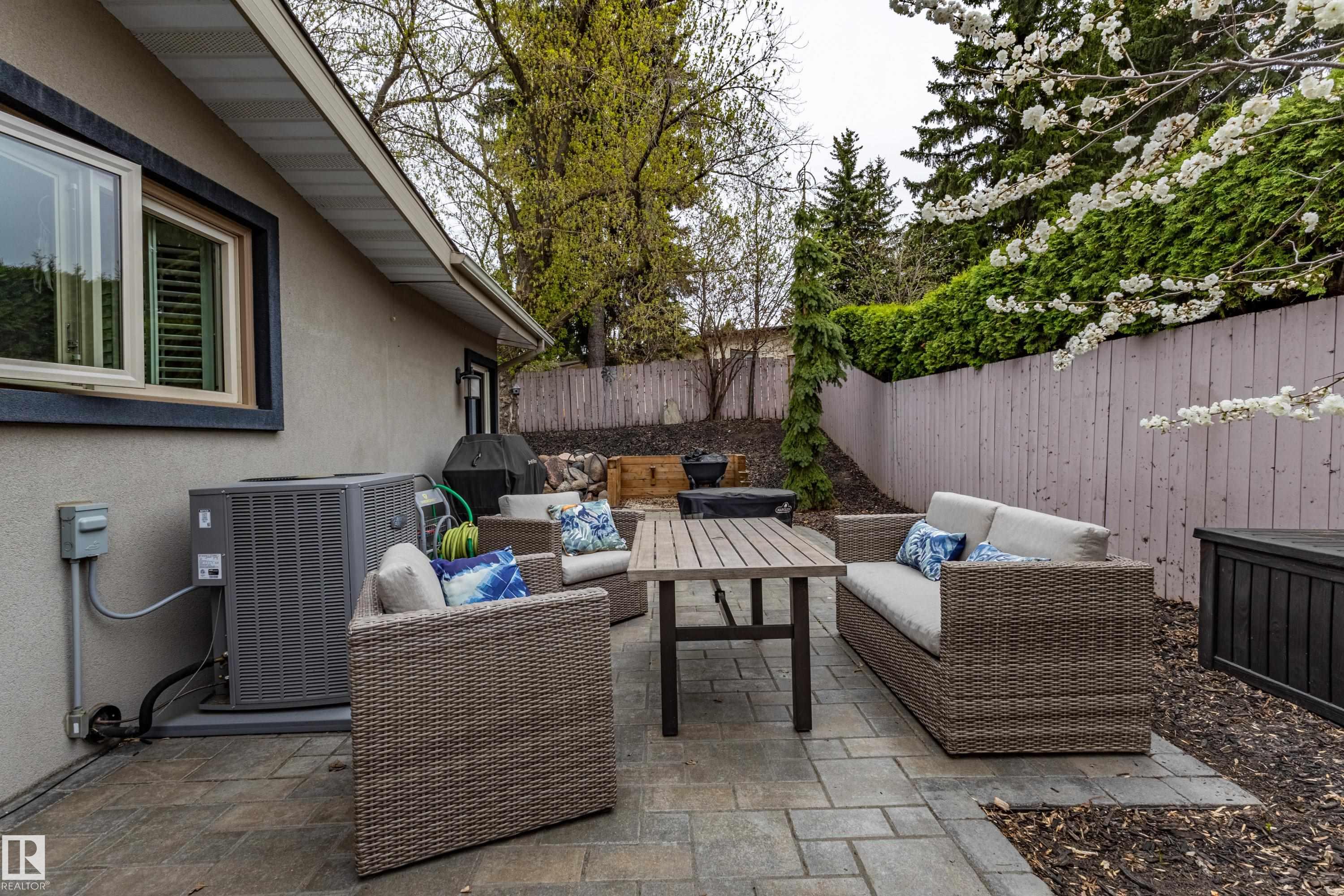 Photo 48 at 10 Brunswick Crescent, Braeside, St. Albert