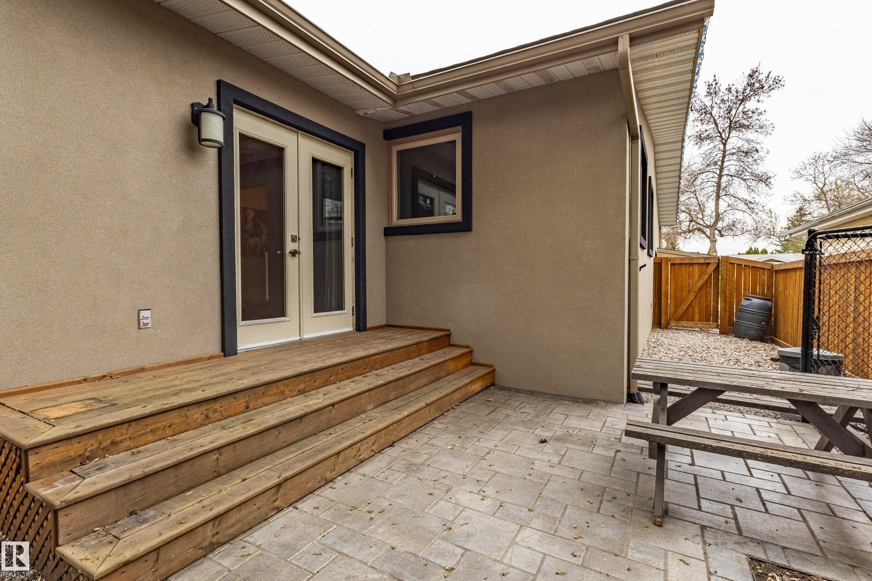 Photo 55 at 10 Brunswick Crescent, Braeside, St. Albert