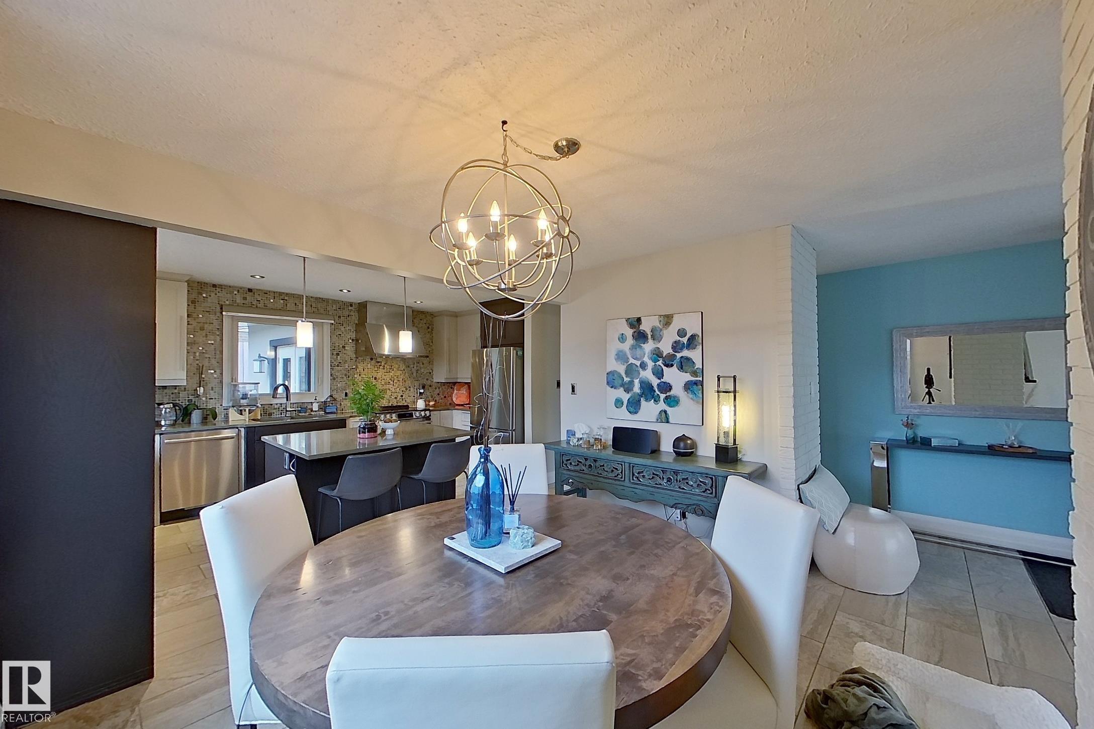 Photo 9 at 10 Brunswick Crescent, Braeside, St. Albert