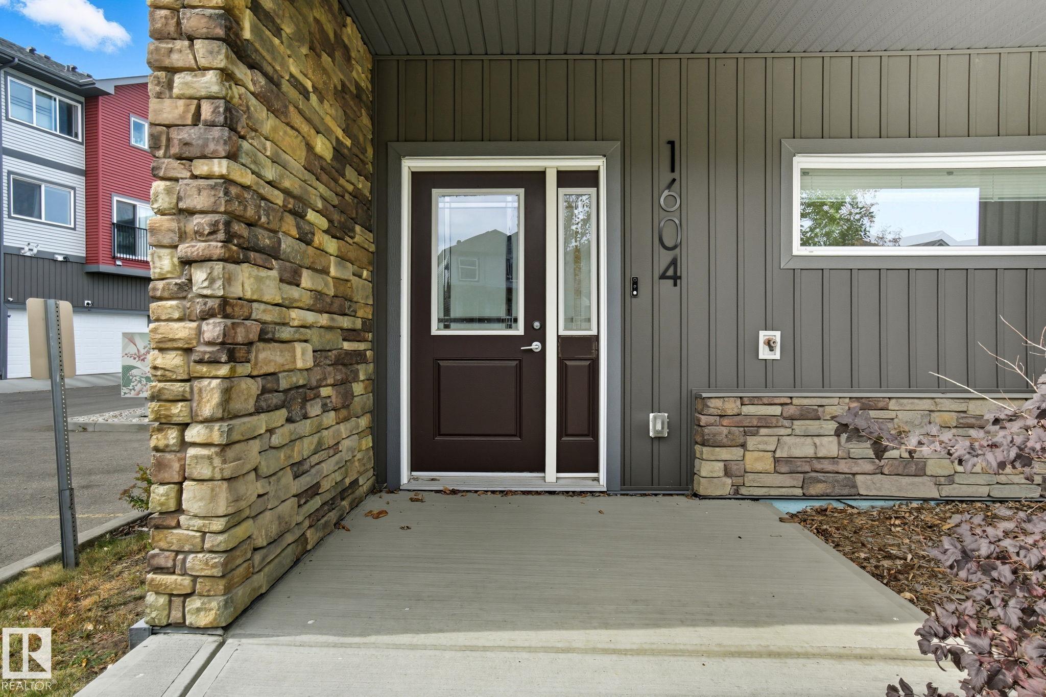 1604 33a Street NW, Laurel, Edmonton