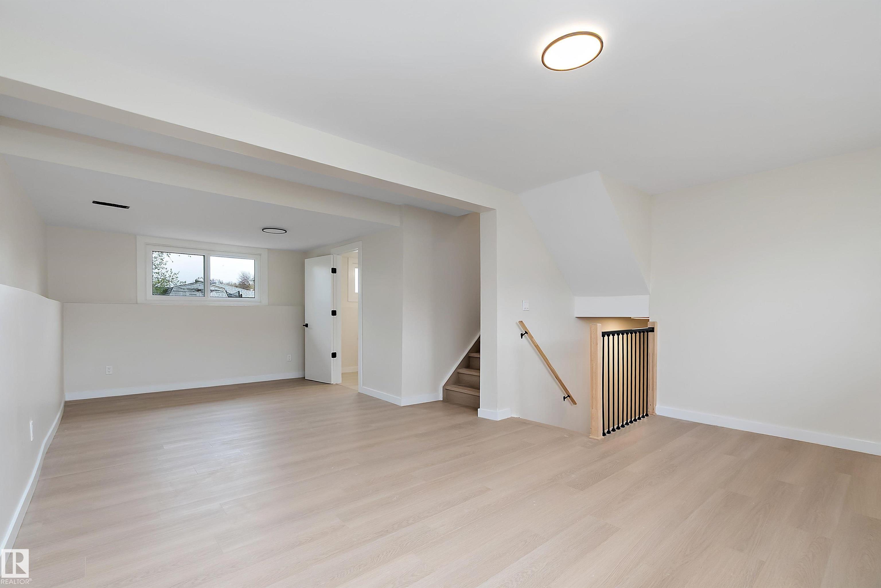 Photo 32 at 6411 152a Avenue NW, Mcleod, Edmonton
