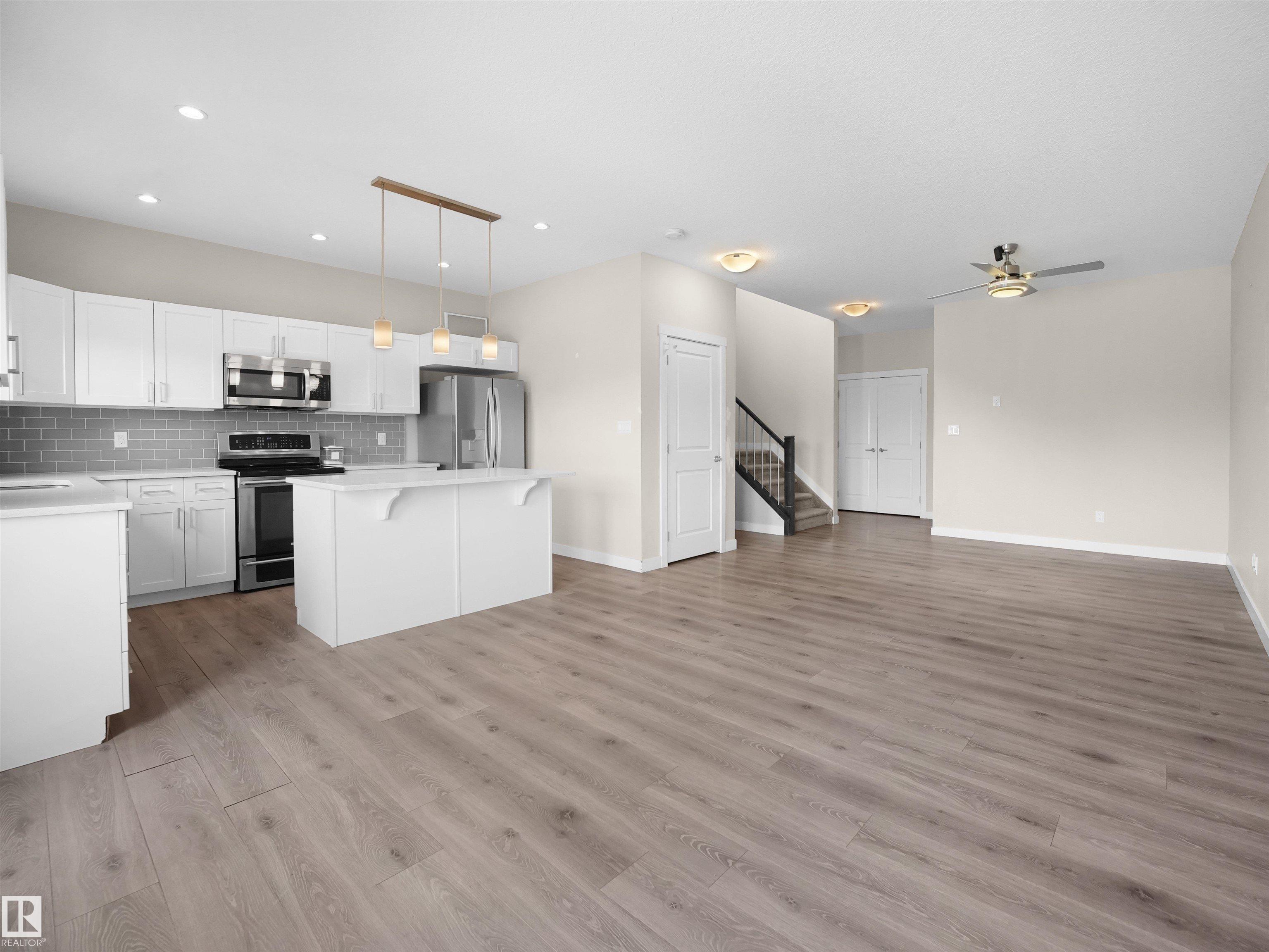 https://zimg.paragon.ice.com/ParagonImages/Property/PM/RAE/225401079/24/0/0/a0221d3c54c025b971481eb1a5e2889f/1/98c8879d570198e73f8be2ececad874b/225401079-ea2afc42-bc5d-4a73-b2ac-a7ce77512746.JPG