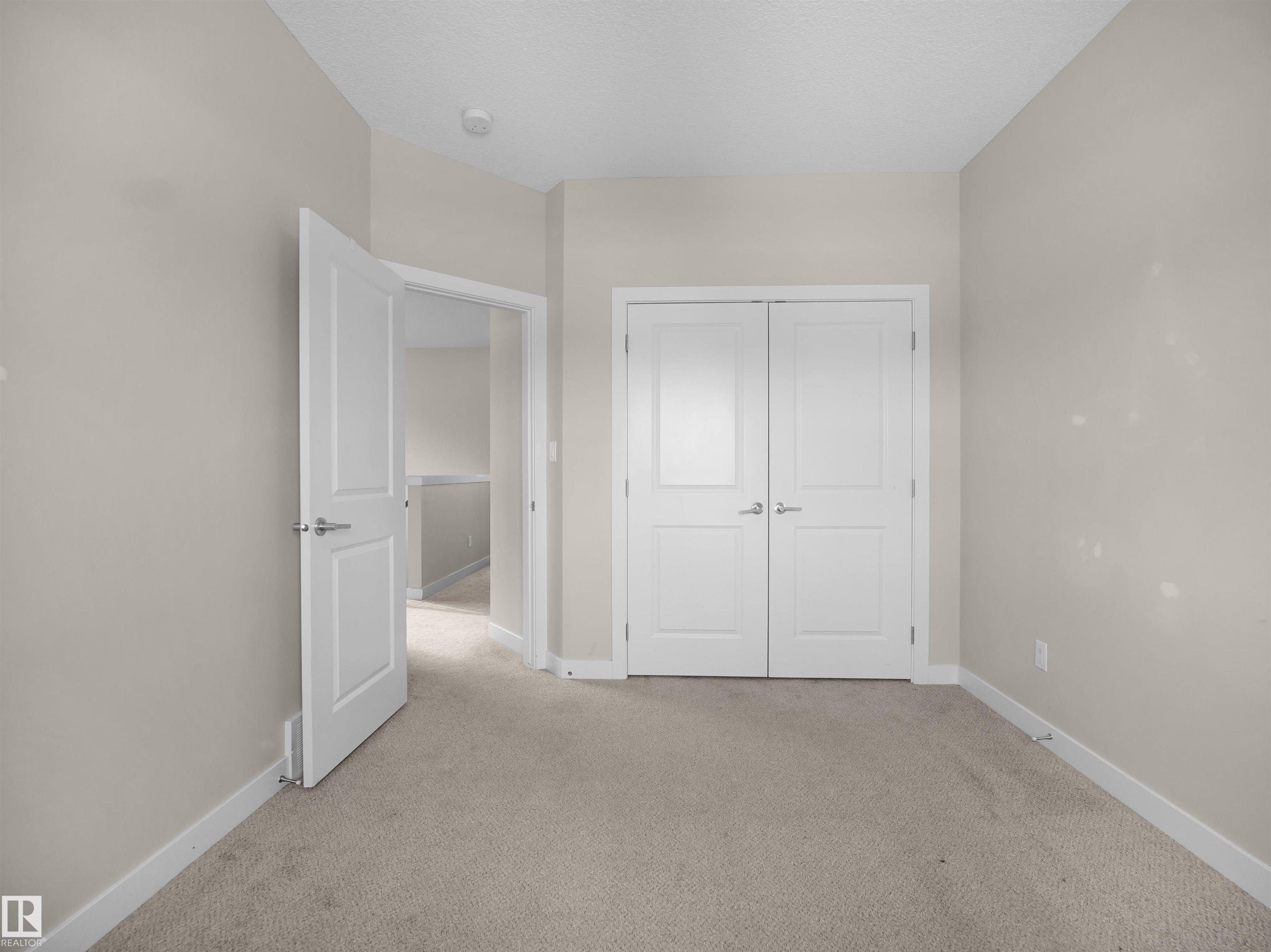 https://zimg.paragon.ice.com/ParagonImages/Property/PM/RAE/225401079/46/0/0/e2525b3105bd9ae60c275c12b5825417/1/98c8879d570198e73f8be2ececad874b/225401079-40bbb2ca-710b-4d6f-a0de-a8b1afbdb72a.JPG