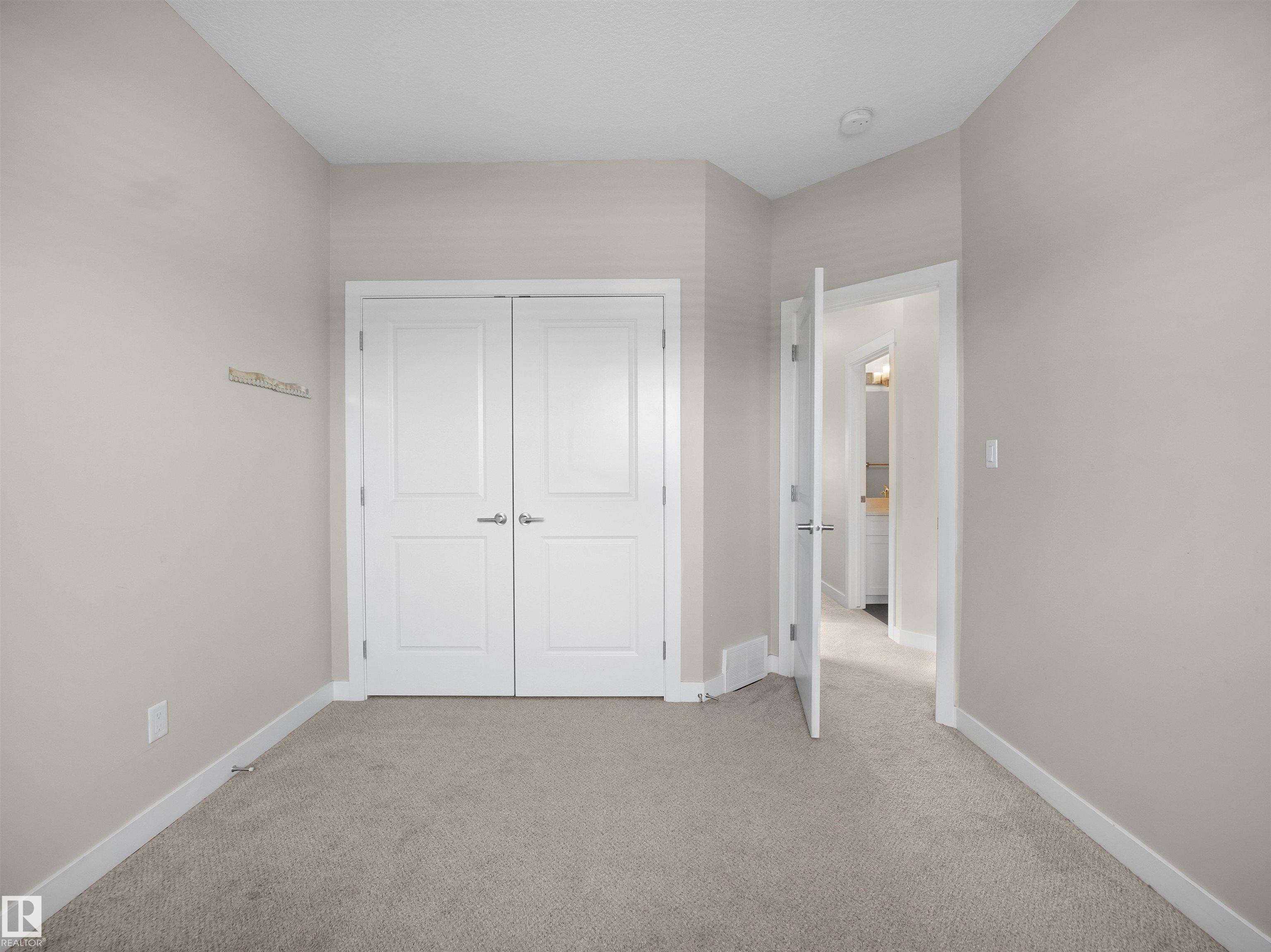 https://zimg.paragon.ice.com/ParagonImages/Property/PM/RAE/225401079/48/0/0/d7f5915368d863940624df9a5369426f/1/98c8879d570198e73f8be2ececad874b/225401079-07ebfdad-4f6d-4c2e-9882-a36cc43f3aff.JPG