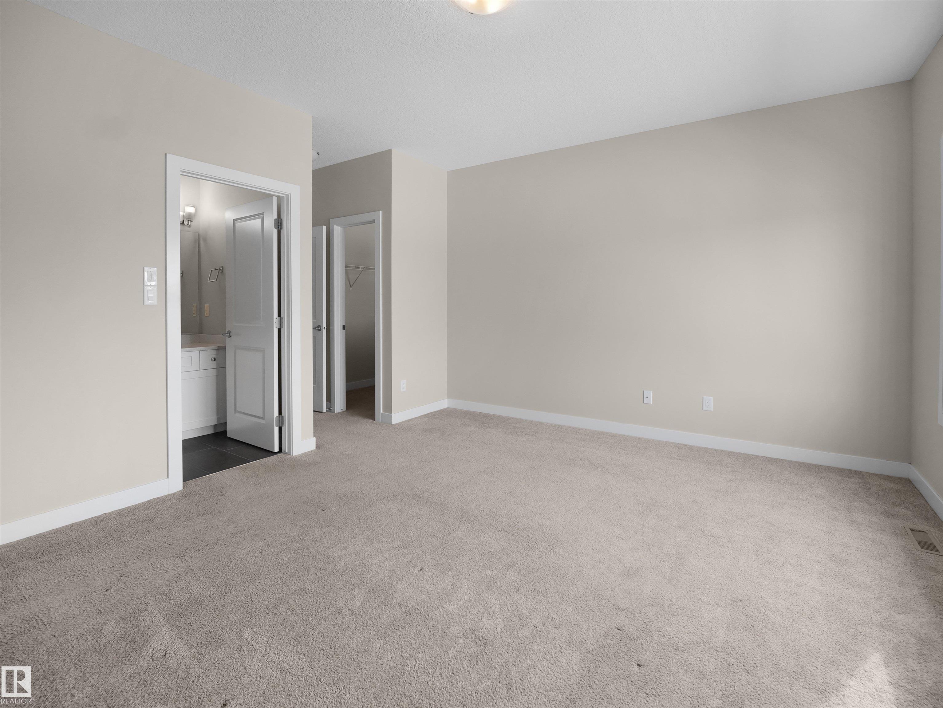 https://zimg.paragon.ice.com/ParagonImages/Property/PM/RAE/225401079/52/0/0/26cef201f1ce9627d5400a854729722c/1/98c8879d570198e73f8be2ececad874b/225401079-48576e2b-0bac-4dc4-be12-b9583bfb04ac.JPG