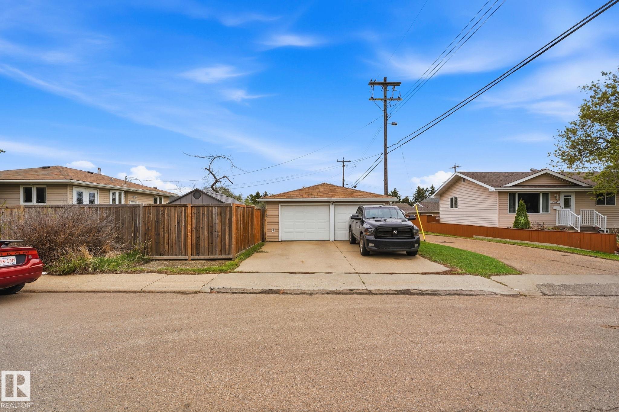 Photo 29 at 6219 134 Avenue NW, Belvedere, Edmonton