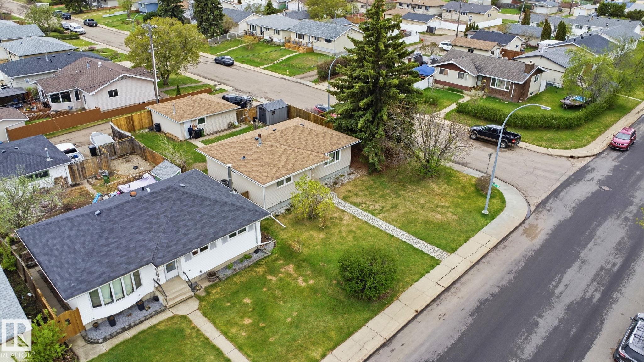 Photo 37 at 6219 134 Avenue NW, Belvedere, Edmonton