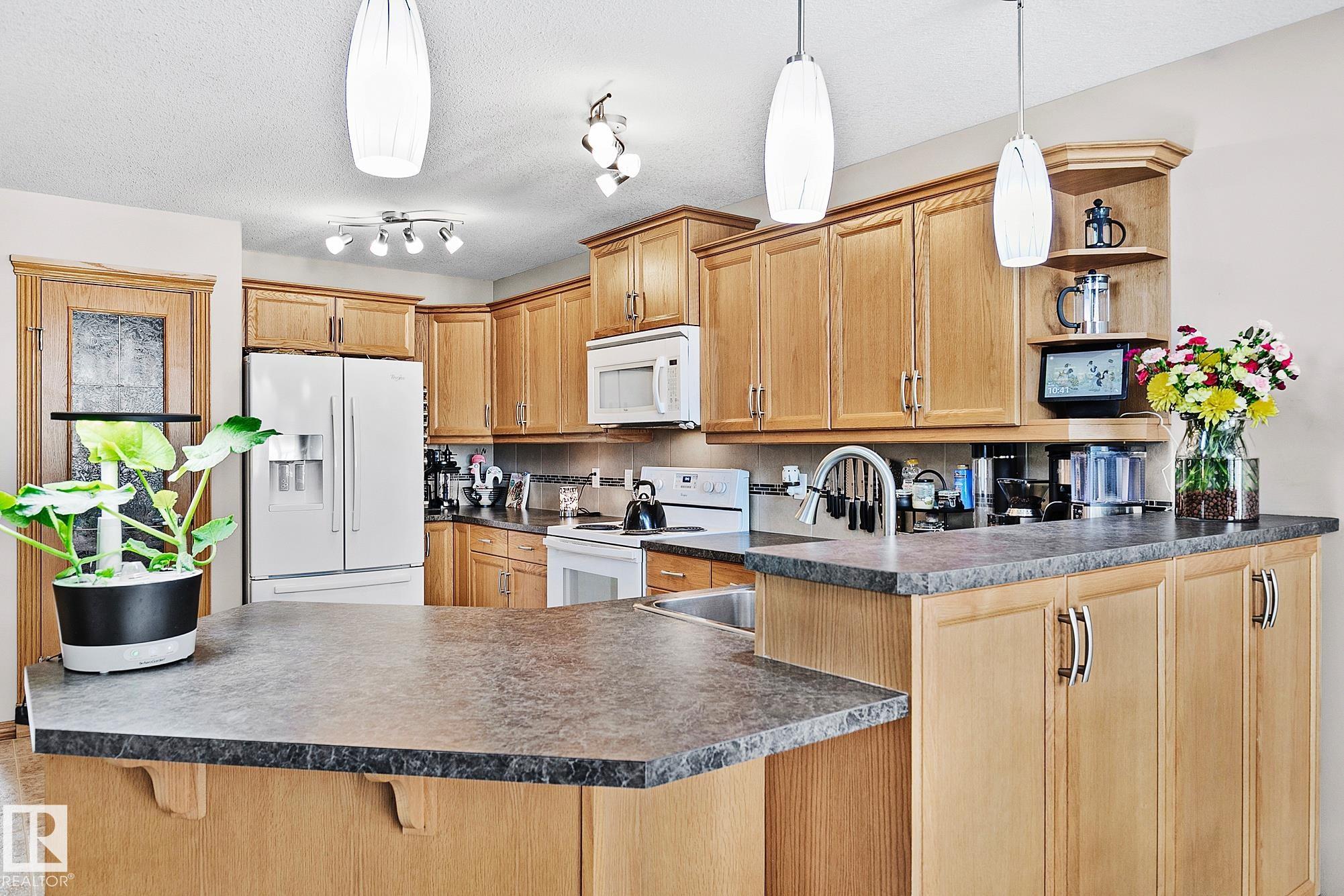 Photo 16 at 98 Hewitt Circle, Harvest Ridge, Spruce Grove