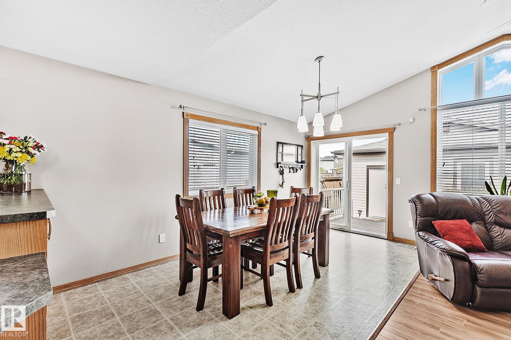 Photo 8 at 98 Hewitt Circle, Harvest Ridge, Spruce Grove