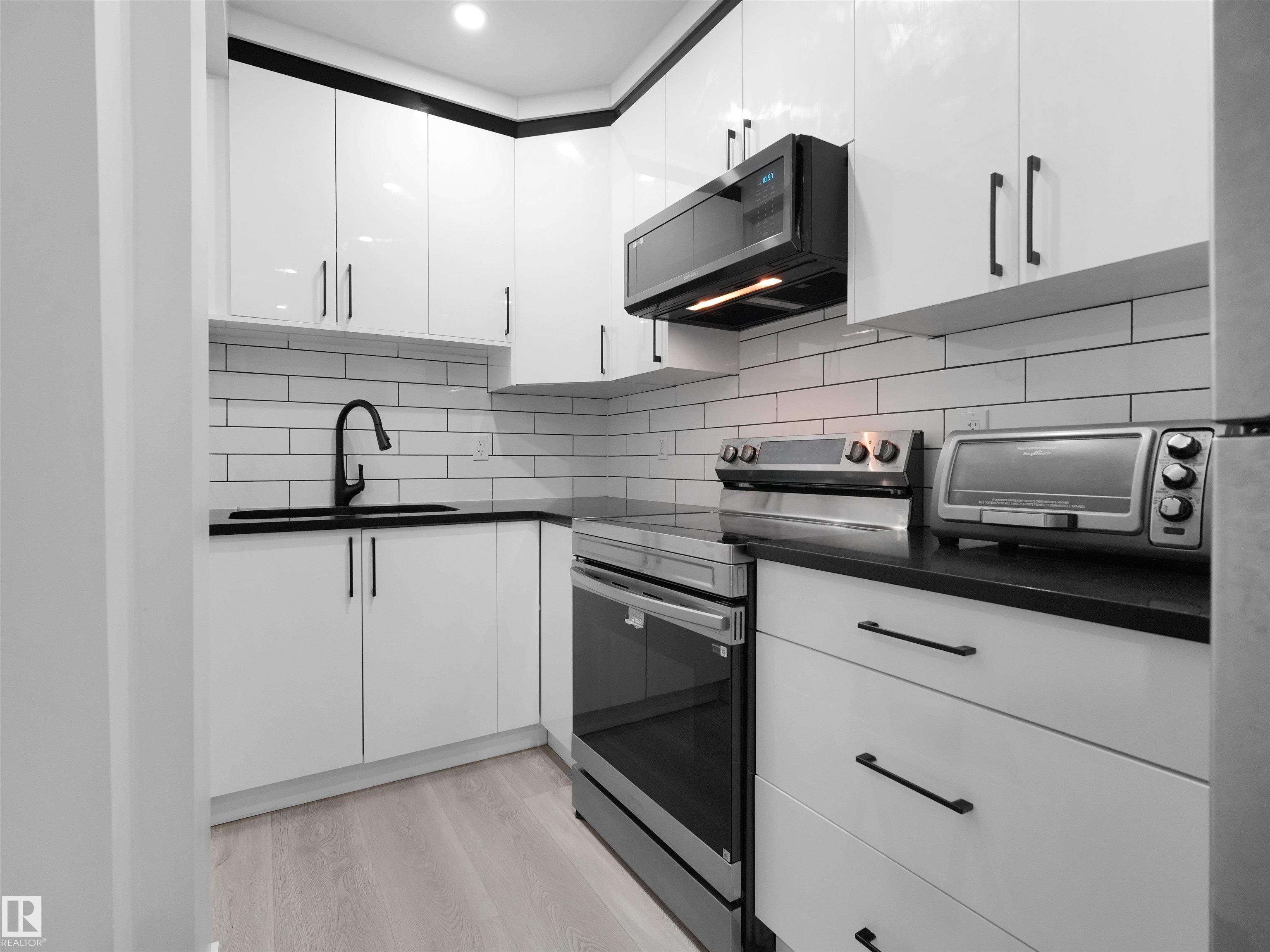 https://zimg.paragon.ice.com/ParagonImages/Property/PM/RAE/225401091/45/0/0/cd4ff7c1c9f8661c11b98904f79c03f7/1/a3c4e6adef8272abfc58e6fb758a8dd2/225401091-bffda7cf-ef4d-4c55-8cb0-e8dd5e3cdaba.JPG